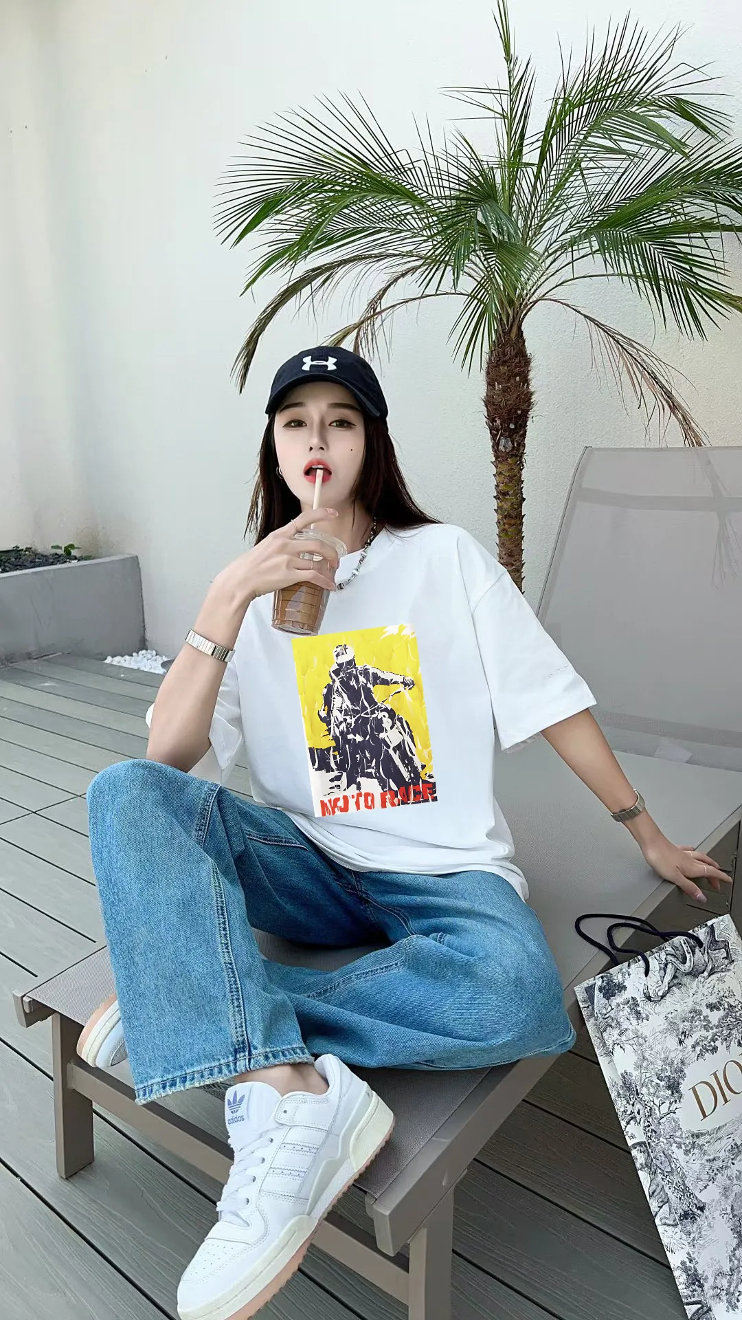 P140 [MONCLER] 2025FW short-sleeved T-shirt with badge + LOGO, high-end 26s double yarn 300g fabric, heavy fabric, custom stretcher rib, same cylinder and dye, complete three standards, same style for men and women, color: black, white, size: S M L XL 2XL