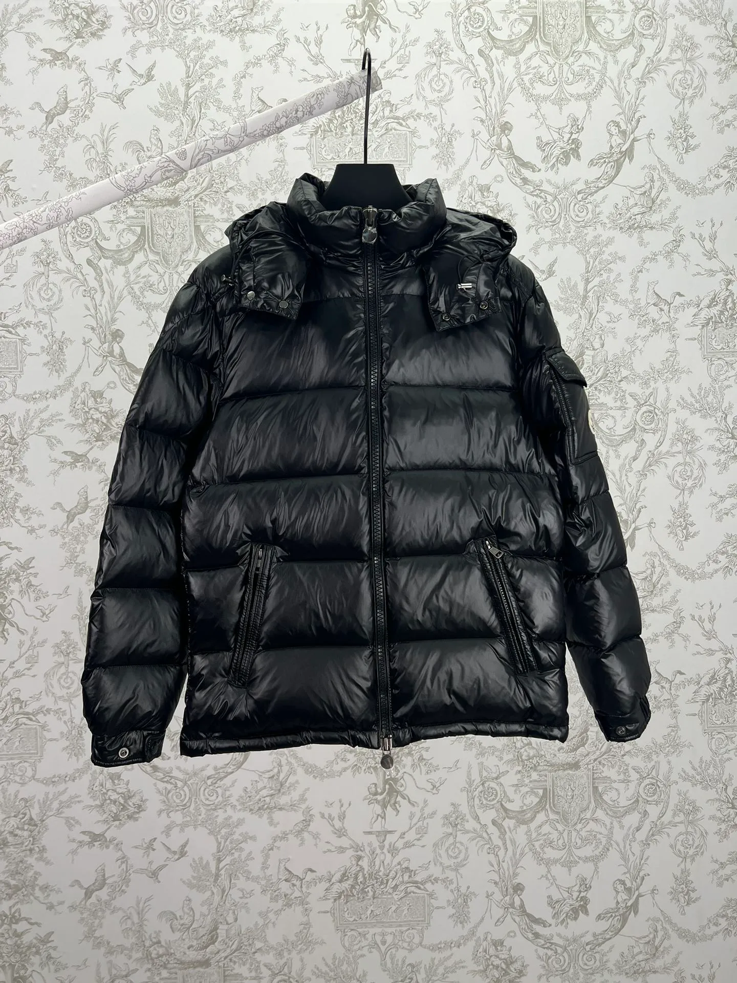 P870 25ss new Maya series Moncler Maya Hooded Short Down Jacket solid color detachable hood zipper short long-sleeved down jacket high version code number: 1.2.3.4.5.