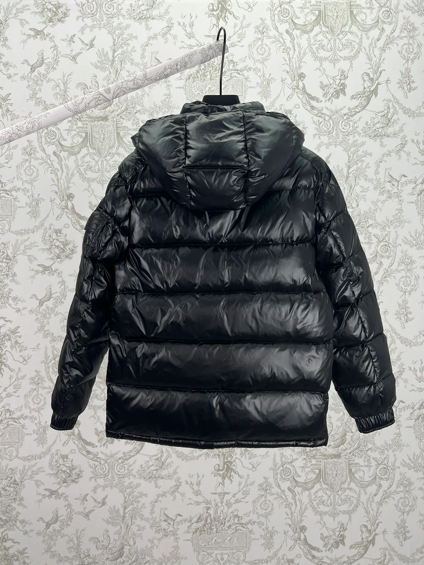 P870 25ss new Maya series Moncler Maya Hooded Short Down Jacket solid color detachable hood zipper short long-sleeved down jacket high version code number: 1.2.3.4.5.
