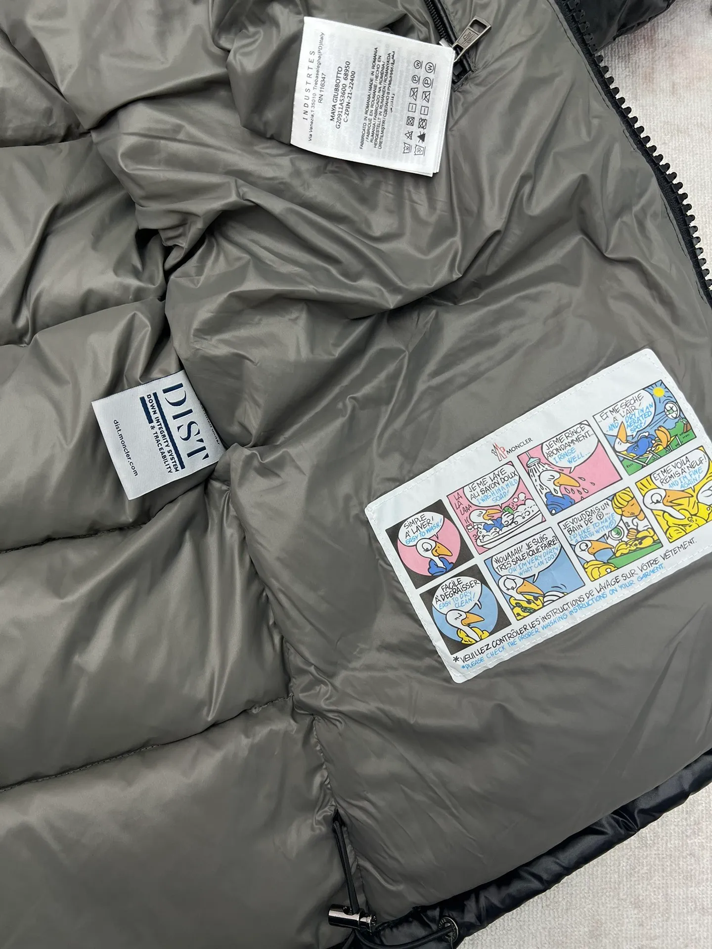 P870 25ss new Maya series Moncler Maya Hooded Short Down Jacket solid color detachable hood zipper short long-sleeved down jacket high version code number: 1.2.3.4.5.