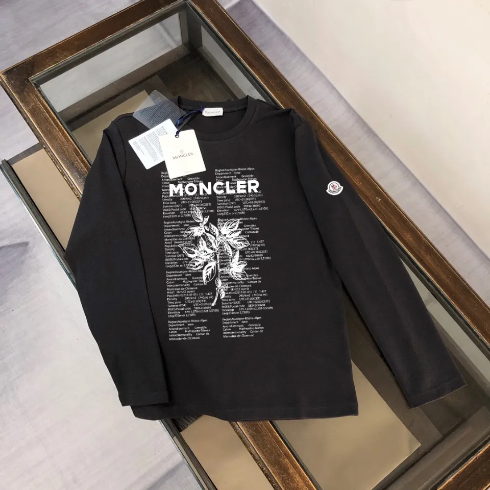 P180, a non-off-the-shelf model, you can trust it. Moncler printed long-sleeved T-shirt, 240g breathable cotton fabric, very soft and comfortable texture, does not shrink, does not deform, does not ball), can be worn alone as a base layer. Original customized accessories, collar label, care mark, hangtag, packaging (perfect details) Color: White Black Size: XS S M L