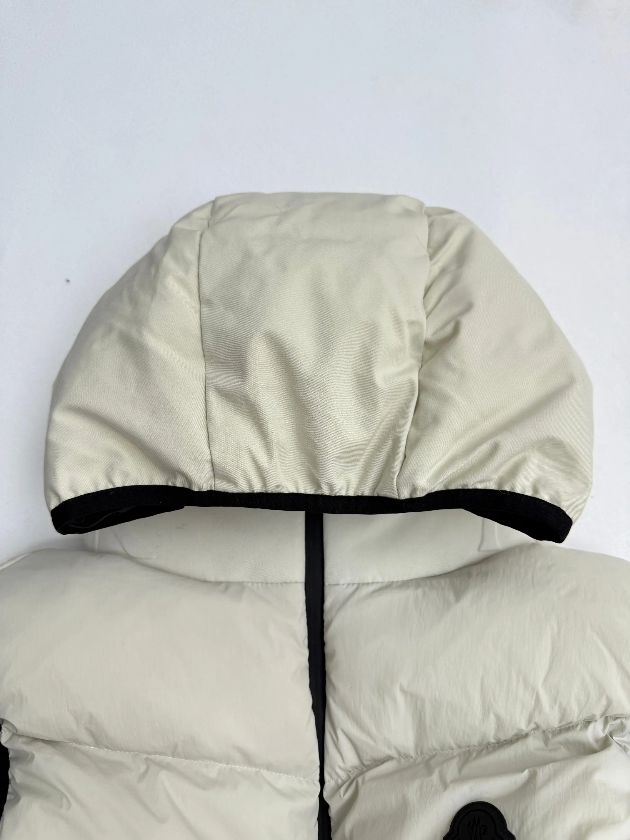 P700 Moncler masked Guersac series twill quilted hooded down vest 1/2/3/4
