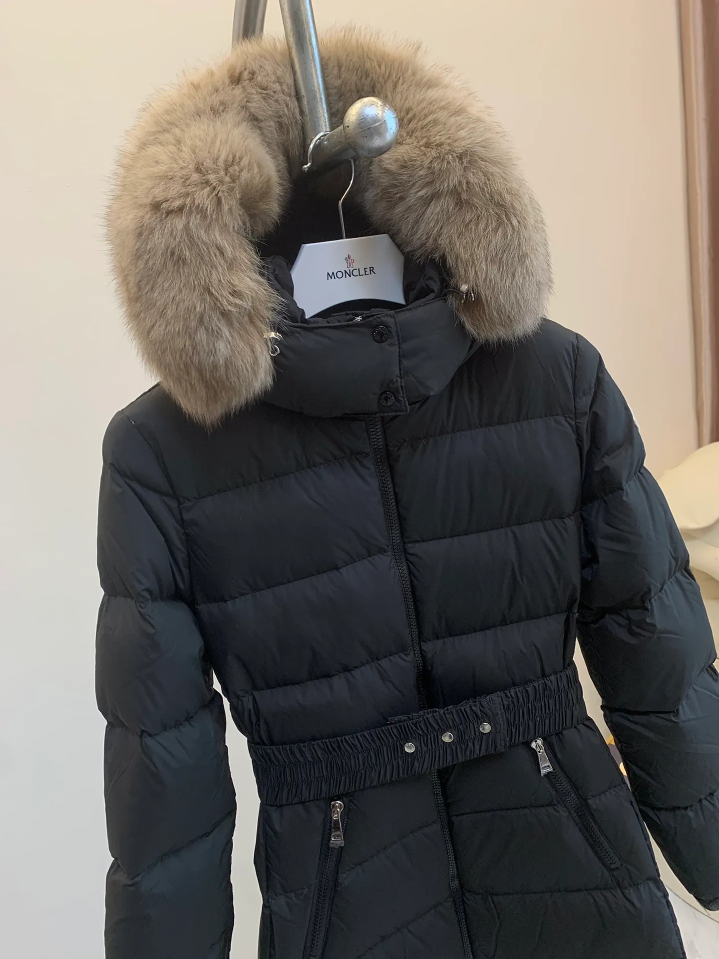 P1140 🆕❤️2️⃣0️⃣2️⃣4️⃣🆕Moncler new matte extra long fur tie hood down jacket fudson walking warm quilt Color: Black Size: 00.0.1.2