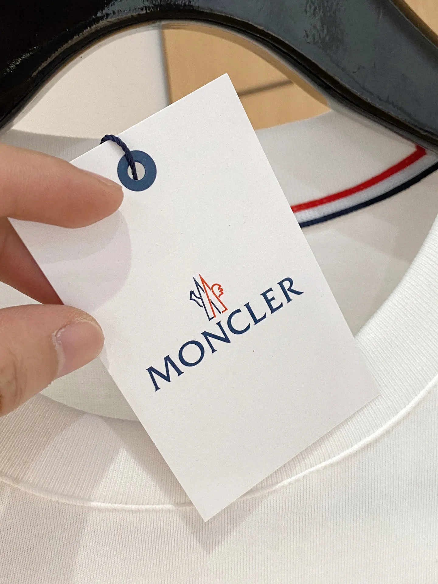 P570 Brand [MONCLER Mouth Covered] 2025 round neck short-sleeved shorts suit. The pure cotton fabric upper body will not be stuffy, the smooth and comfortable skin-friendly effect is more breathable, the fabric has its own texture, classic logo technology, a new interpretation from a unique angle, fashionable and versatile choice! Size: M-3XL (maximum wear: 190 pounds)