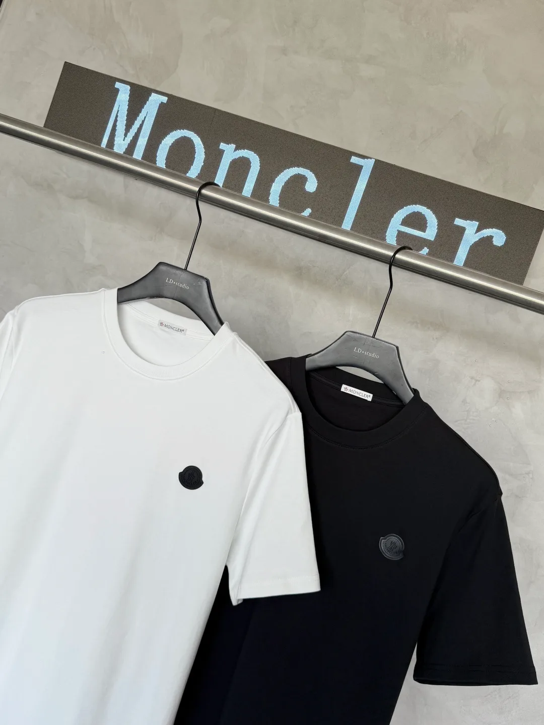 P160 2026 new Moncler men's clothing, classic solid color short-sleeved T-shirt with small label, 280 cotton, soft, comfortable and skin-friendly fabric, s—xxl