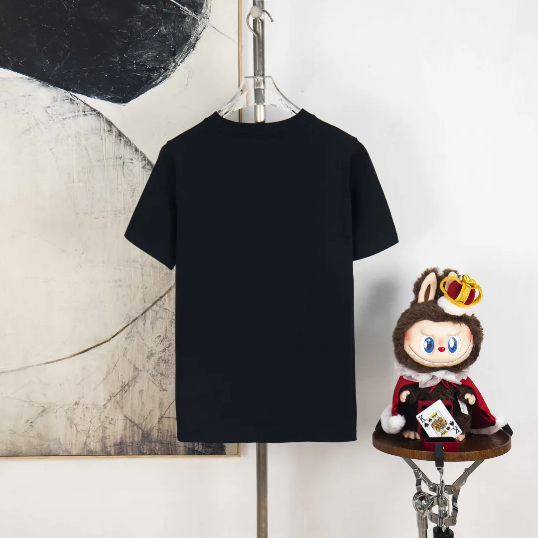 P190 zp version [exclusive supply] MONCLER/muzzled 300g round neck short-sleeved T-shirt brand classic ghosting offset printing letter LOGO embossing process official synchronization high version high quality fashionable personality versatile trend pure original quality original fabric hang tag collar label washed wheat complete three standards color: black. white. size: S M L XL XXL number: WS10009