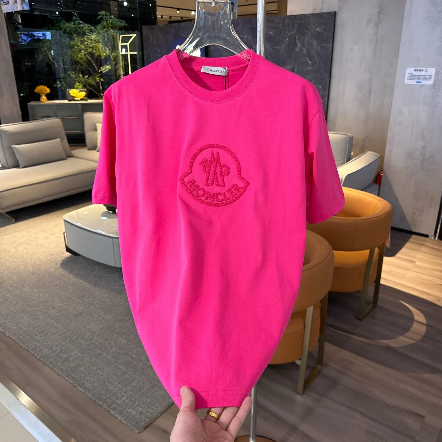 P190 🌸 Moncler 25ss new men's round neck short-sleeved T-shirt, high version, high quality, 270g🔥 Selection of high-quality high-end fabrics, fine workmanship, unique design, produced by OEM, very classy when given as a gift, breathable, comfortable to the touch, color: picture color code number S, M, L, xL, xxL