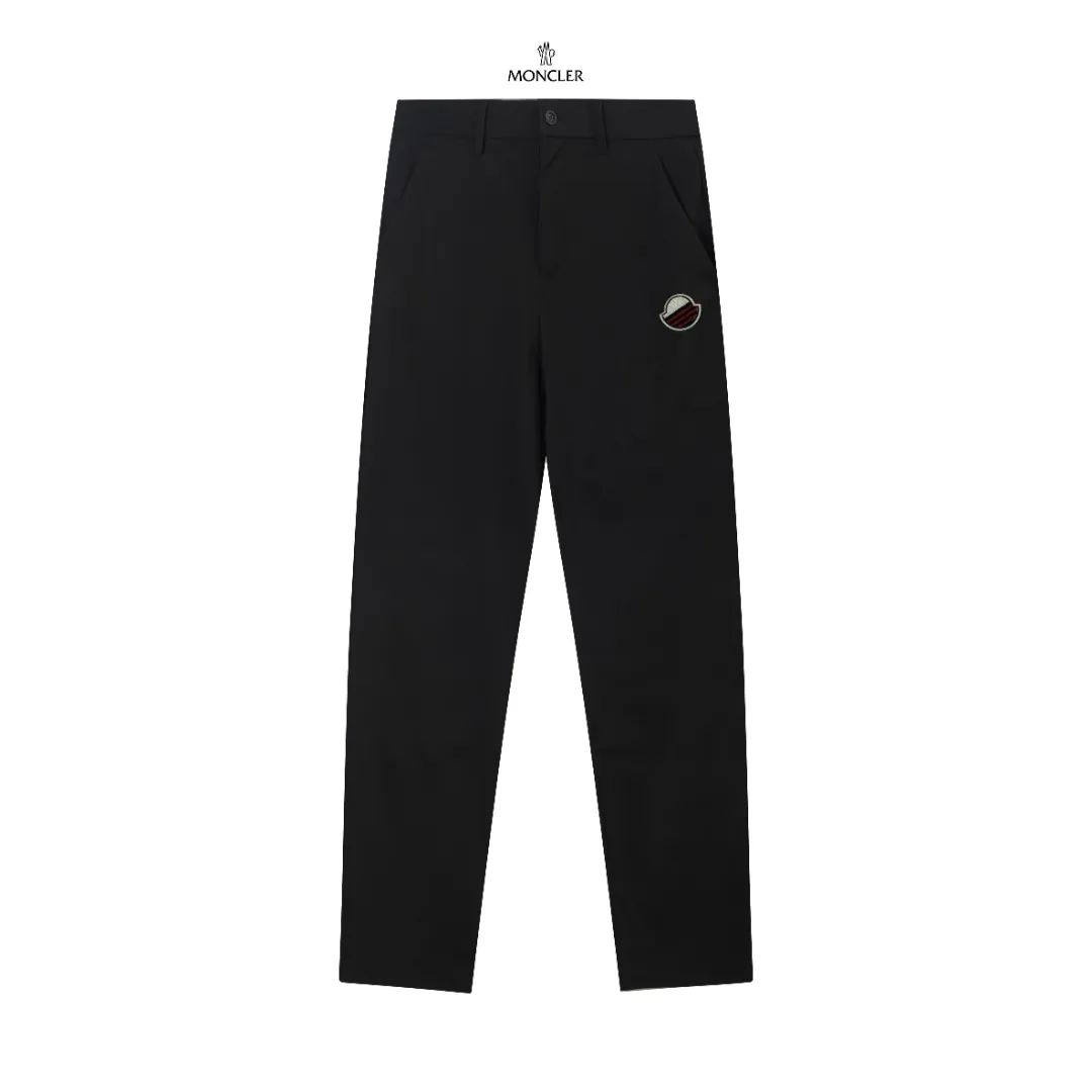P250 Moncler spring and summer new model, two-color high-quality thin business casual fashionable ice silk trousers. Smooth, comfortable, anti-wrinkle and traceless good trousers. 🗯Soft texture, slightly elastic to the touch, cool ice silk trousers. Waist elastic band, fashionable version design. 🗯 Neat and neat line routing, suitable for both business and leisure! It can be easily controlled by all body types. Two classic colors are available. 🗯New summer product. Versatile and easy to match. The upper body is very simple, handsome and stylish. Both men and women can easily control it. Color: Black Gray Size: M-XXXL