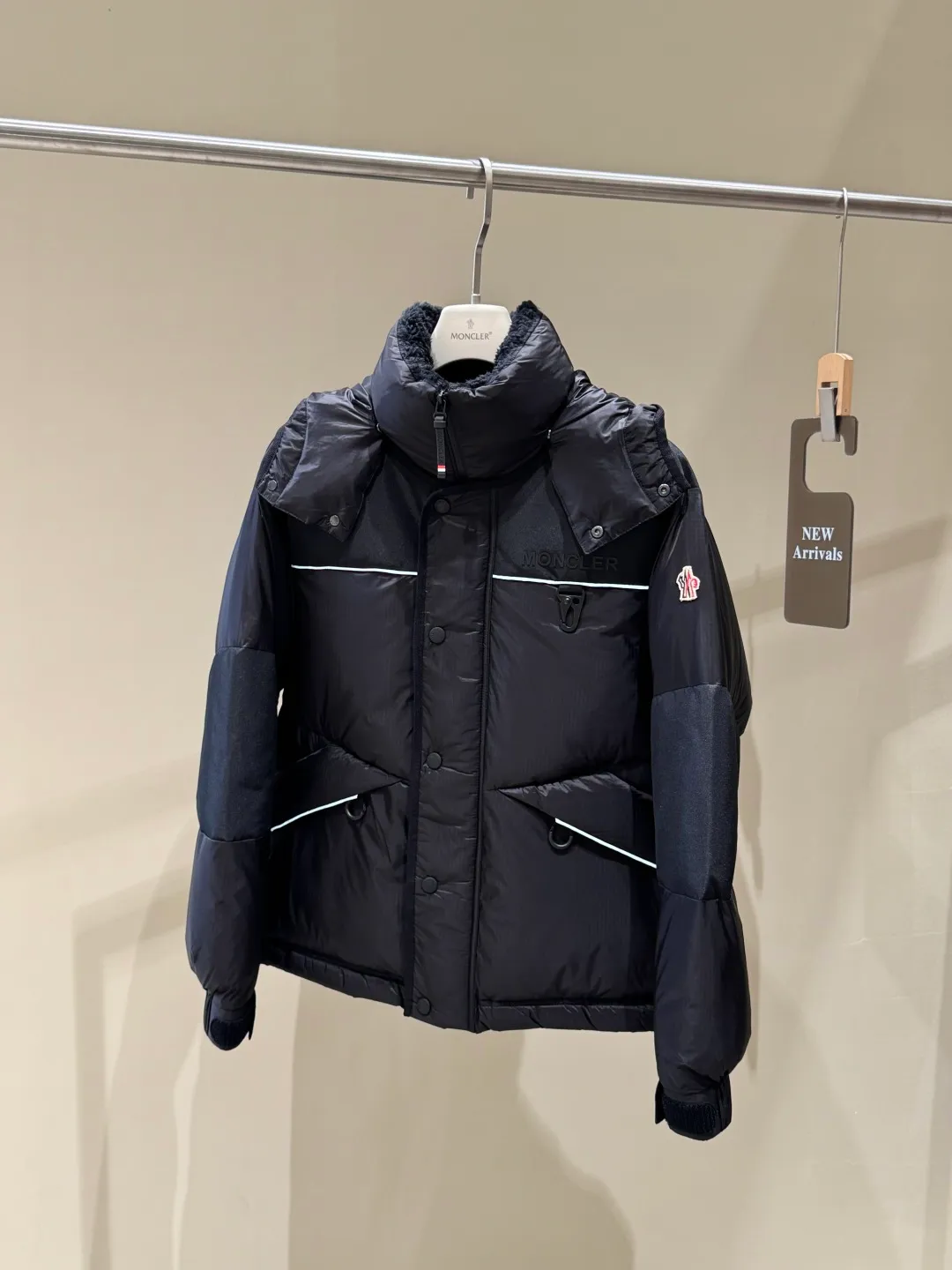P1700 𝑴𝒐𝒏𝒄𝒍𝒆𝒓｜Moncler/Moncler 25𝒔𝒔 Albiez double fabric splicing with reflective strips limited ski wear light luxury fashion multifunctional down jacket for men and women #T39# 𝑺𝒊𝒛𝒆：𝟭# 𝟮# 𝟯# 𝟰# 𝟱# Product color: black