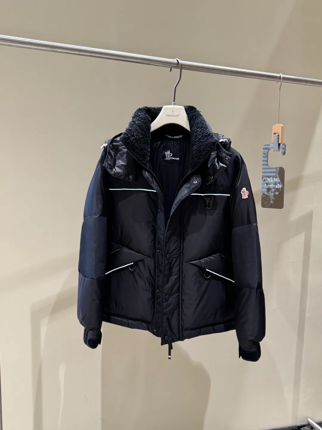 P1700 𝑴𝒐𝒏𝒄𝒍𝒆𝒓｜Moncler/Moncler 25𝒔𝒔 Albiez double fabric splicing with reflective strips limited ski wear light luxury fashion multifunctional down jacket for men and women #T39# 𝑺𝒊𝒛𝒆：𝟭# 𝟮# 𝟯# 𝟰# 𝟱# Product color: black