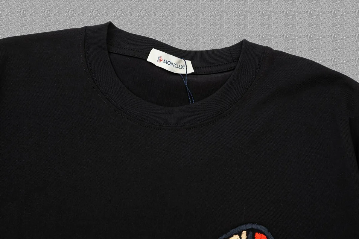 P150 🔥[MONCLER] 2024FW short-sleeved T-shirt Embroidery technology High-end 32s double yarn 260g fabric Heavy fabric Customized stretch ribs in the same vat and dyed Complete three standards Same style for men and women Color: Black White Size: S M L XL XXL
