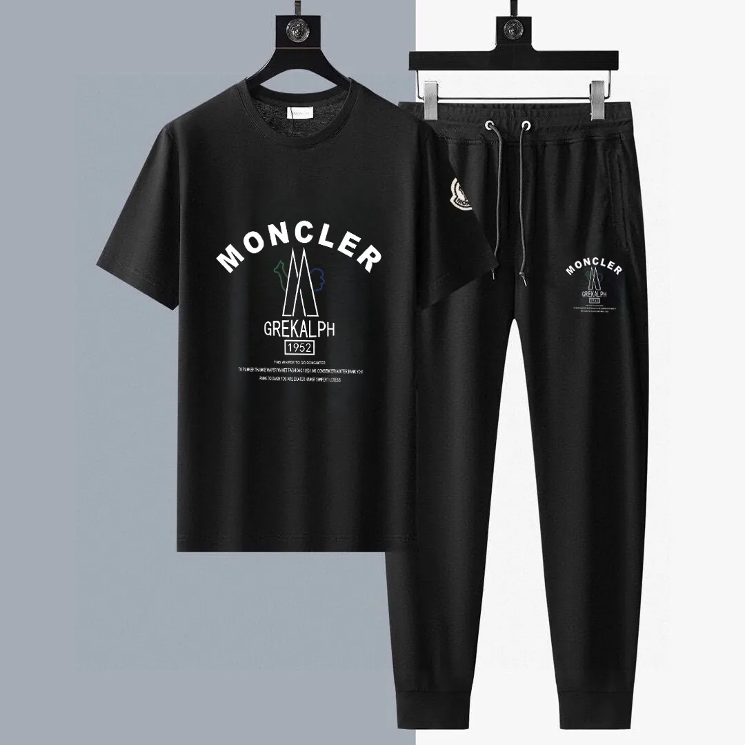 P320 [MONCLER] (Fat Man's Gospel) The same style as the 2025 official website. World-renowned luxury brand. Summer men's (double mercerized) high-quality 🐂 suit. It is made of imported original fabrics. It is a trendy style of the season and a versatile hit. Simple and elegant, precise workmanship allows you to be at the top of fashion. Size: M-5XL (can be worn up to 220 pounds)