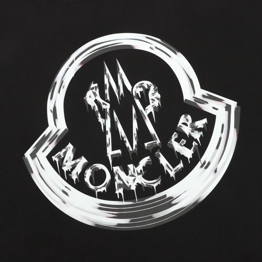 P460 Moncler 25FW graffiti logo round neck sweatshirt 480g high-grade combed cotton fabric Counter collar label Purchasing grade white thick plate hang tag Original hanging grain Three-dimensional foam printing on the front and back Strong sense of layering Same style for men and women Couple style Oversize version Loose Size: S-XL