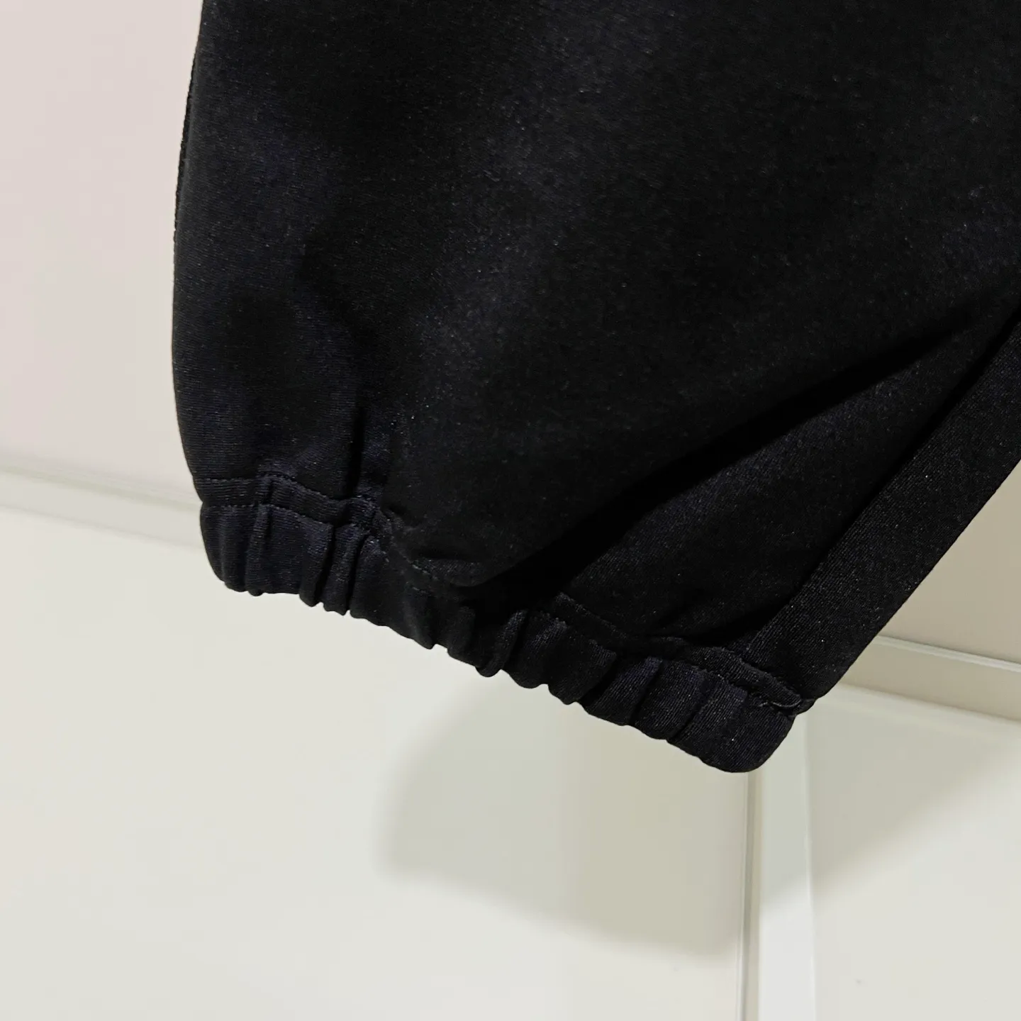 P230 MONCLER/muzzle custom fabric suit casual sweatpants, color-blocking design embroidery🪡 micro-label LOGO hand sleeve webbing technology, official synchronization, high version, high quality, fashionable personality, versatile trend, pure original quality, original fabric, tag, collar label, washed wheat, complete three standards, color: black and white, black green, black yellow. Size: S-2XL