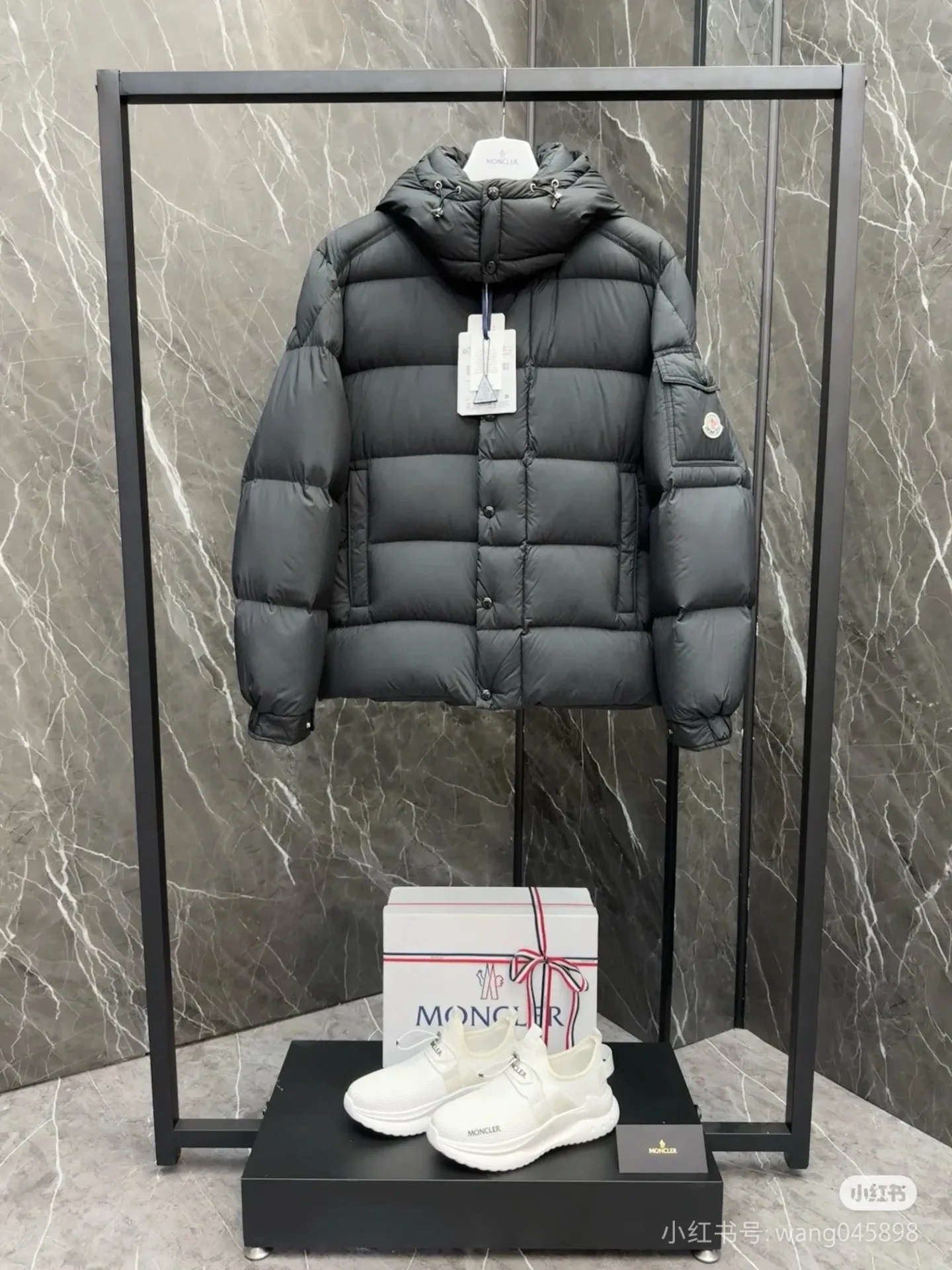 P840 Moncler. Matte short black size 12345