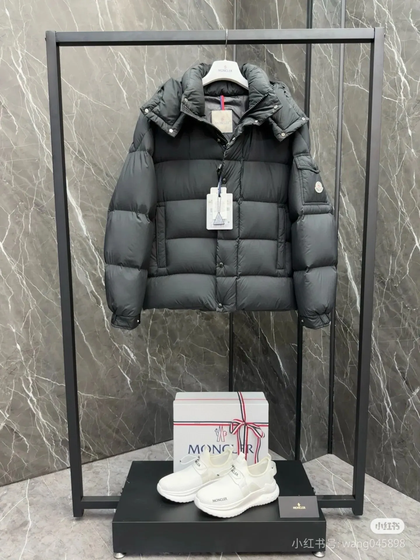 P840 Moncler. Matte short black size 12345