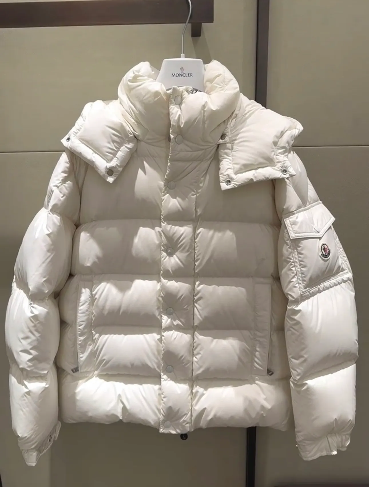 P780 Moncler [new product] Maya 70 winter down jacket jacket. China limited white. Real shot display at the counter.
