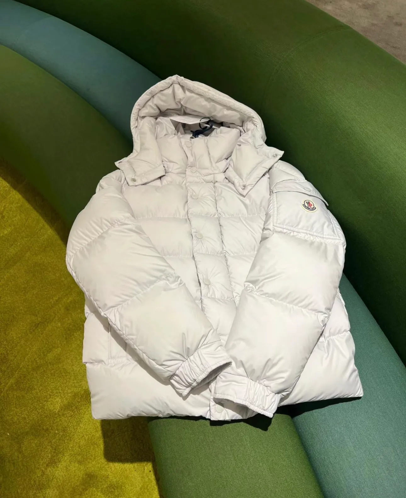P780 Moncler [new product] Maya 70 winter down jacket jacket. China limited white. Real shot display at the counter.