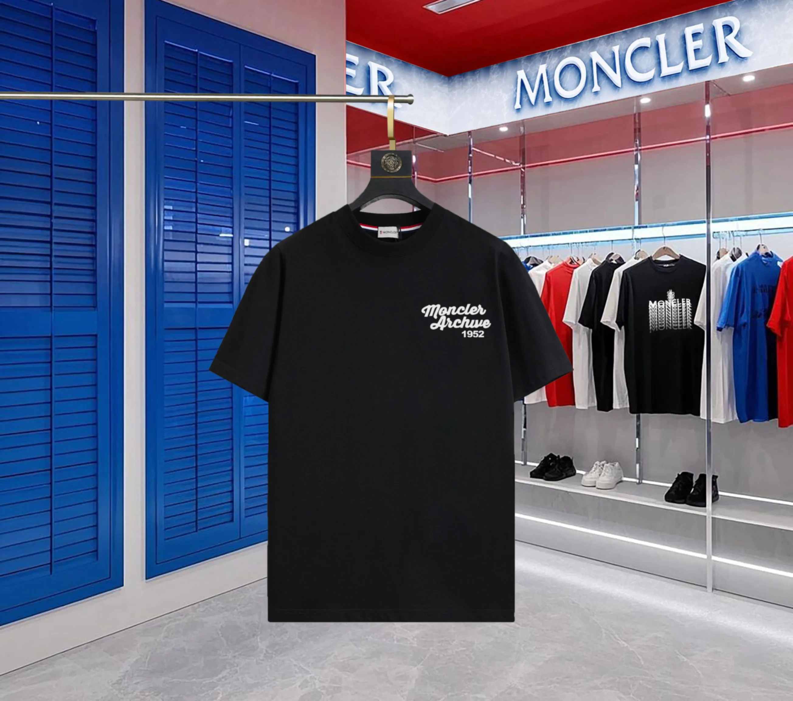 P140 Upgraded version "Mobile phone smart sensor ~ NFC chip armband ~ Direct access to the official website for anti-counterfeiting" "Moncler ~ Mouth Mouth" 2025 new high-quality round neck short-sleeved T-shirt. The cuffs have imported embroidered labels. Customized dyeing, very comfortable to touch. Super versatile and good-looking short-sleeved. Complete with three labels. Non-market ordinary version. Feel free to compare. Quality is absolutely guaranteed! ‼ First of all, this original fabric is all custom-woven with 32-count double yarn fabric, 250G, and the weight is the same‼ Fine workmanship, double waistcoat method, double waistcoat method, double waistcoat method makes the whole dress more three-dimensional, which is not a craft that ordinary T-shirts can achieve🤪 Size: S-M-L-XL-2XL Color: black, white, apricot, same style for men and women