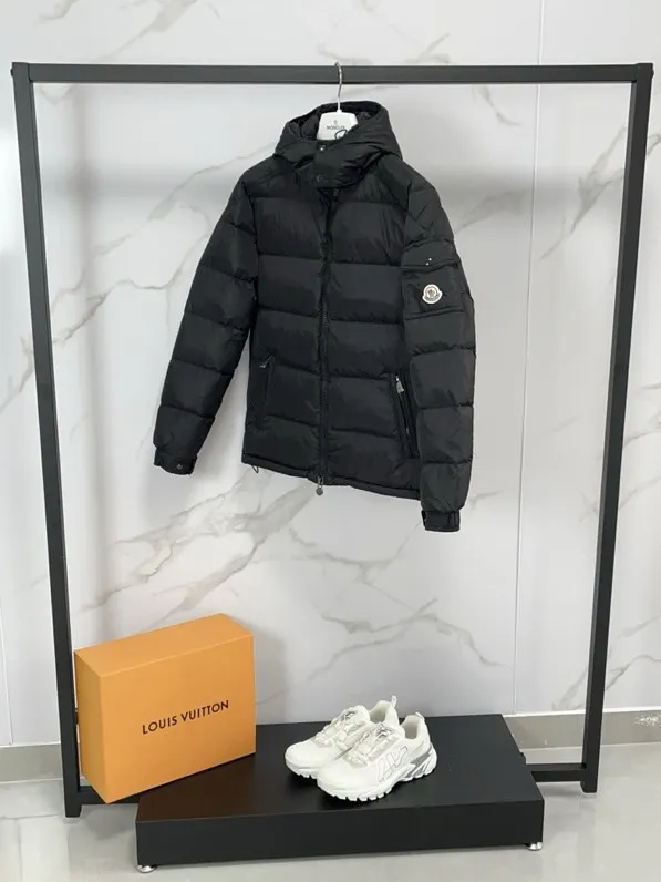 P780 Moncler Moncler Autumn and Winter New Matte Classic Maya Down Jacket Same Style for Men and Women Color: Black Code Number: 1-2-3-4-5