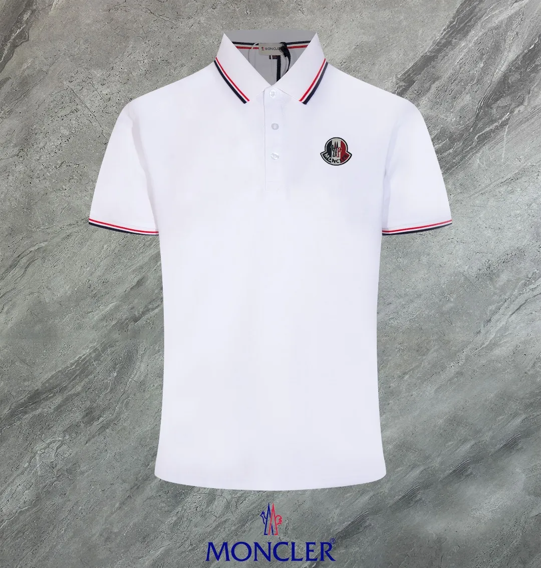 P190 Complete with three standards] MONCLER~ MONCLER 2024 summer new high-quality lapel short-sleeved POLO shirt, counter-customized fabric, high breathability and comfort, impeccable details, brand element design concept, reflecting high quality. It feels delicate and soft! It presents a casual cut and the upper body shape is great! The chest is filled with three-dimensional embroidery of the brand LOGO to highlight quality and luxury. Color: black/white Size: M~3XL