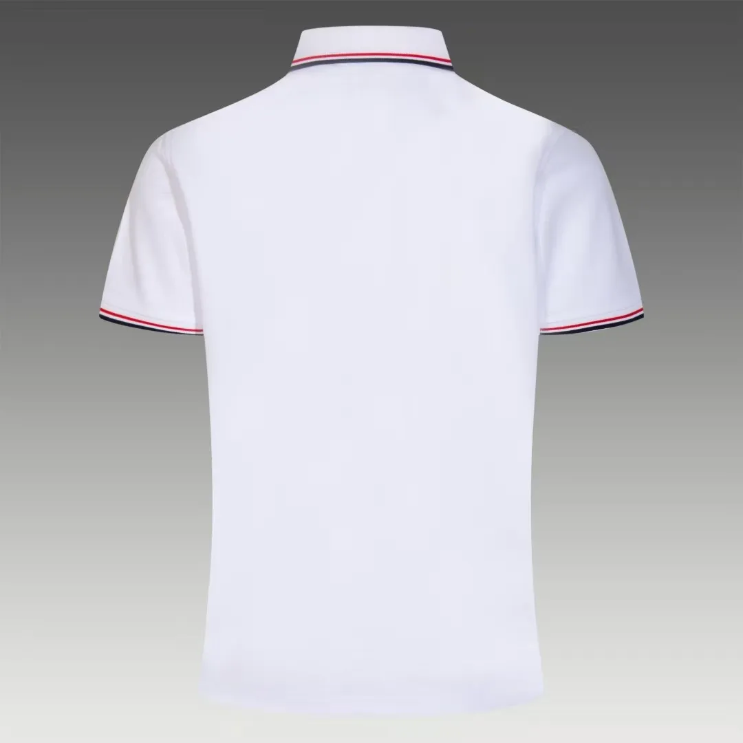 P190 Complete with three standards] MONCLER~ MONCLER 2024 summer new high-quality lapel short-sleeved POLO shirt, counter-customized fabric, high breathability and comfort, impeccable details, brand element design concept, reflecting high quality. It feels delicate and soft! It presents a casual cut and the upper body shape is great! The chest is filled with three-dimensional embroidery of the brand LOGO to highlight quality and luxury. Color: black/white Size: M~3XL