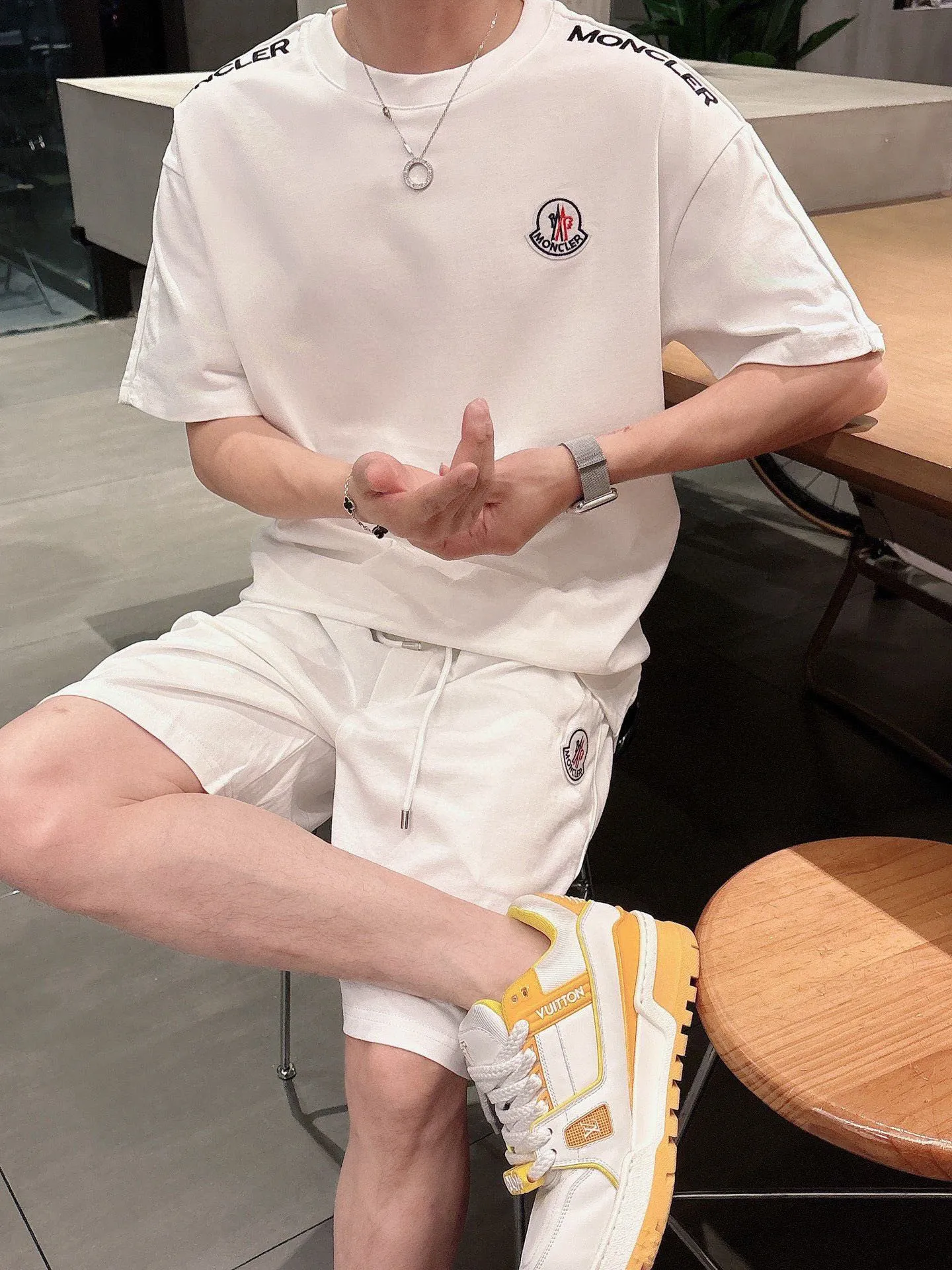 P570 Brand [MONCLER Mouth Covered] 2025 round neck short-sleeved shorts suit. The pure cotton fabric upper body will not be stuffy, the smooth and comfortable skin-friendly effect is more breathable, the fabric has its own texture, classic logo technology, a new interpretation from a unique angle, fashionable and versatile choice! Size: M-3XL (maximum wear: 190 pounds)