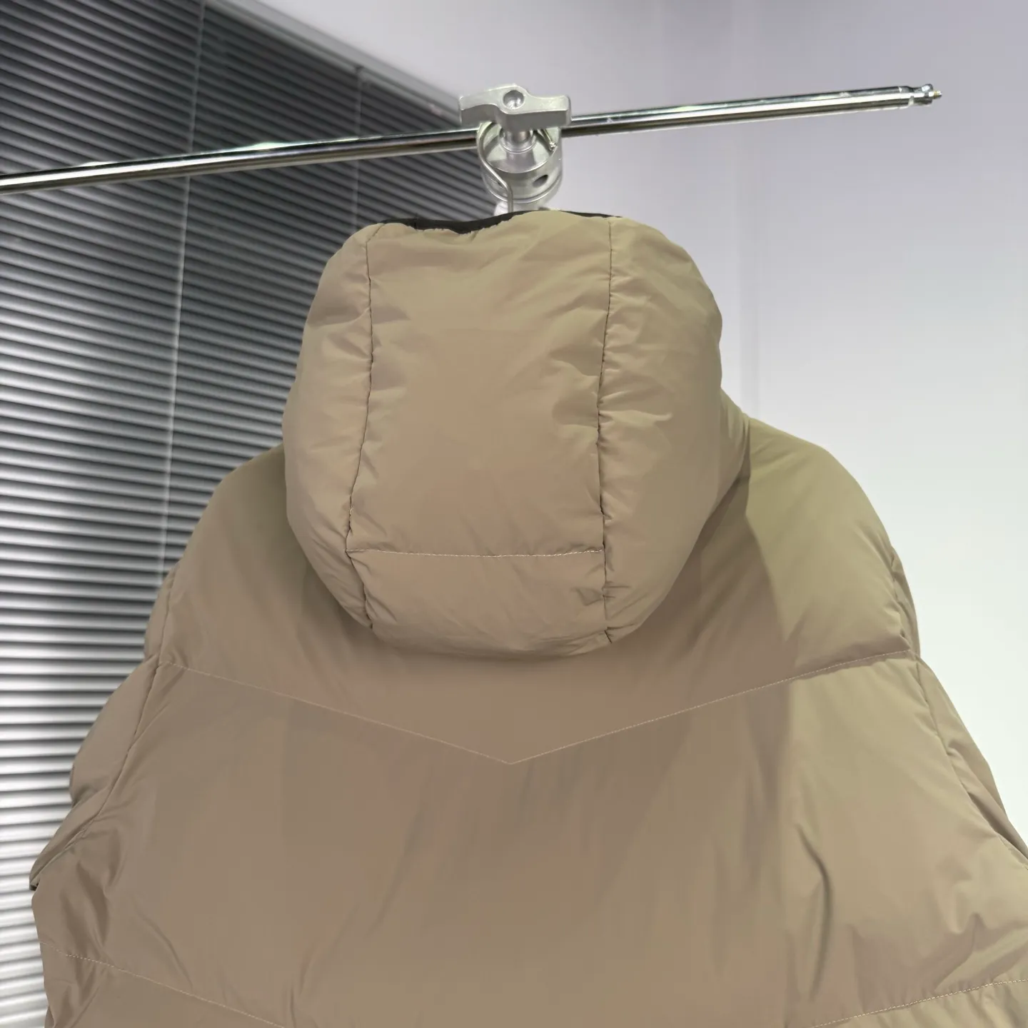 P1080 𝑴𝒐𝒏𝒄𝒍𝒆𝒓 / Grenoble Arcesaz Hooded Comfortable Zipper Closure Loose Long Sleeve Down Jacket / Men's Size: 1 2 3 4 5 Product Color: Black Light Brown