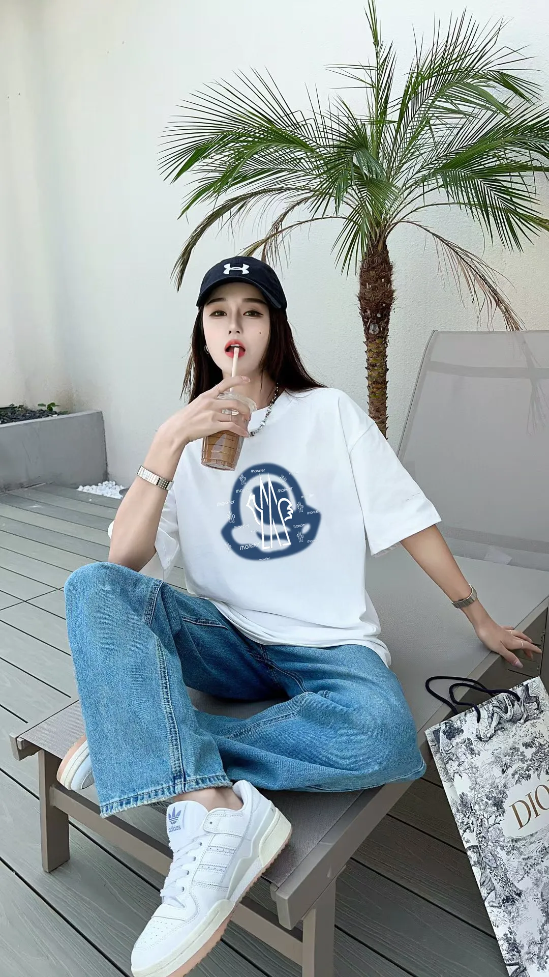 P140 🔥[MONCLER] 2025FW short-sleeved T-shirt, badge + LOGO printing, high-end 26s double yarn 300g fabric, heavy fabric, custom stretcher rib, same vat and dye, complete three standards, same style for men and women, color: black, white, size: S M L XL 2XL