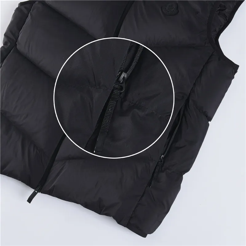 P800 𝑴𝒐𝒏𝒄𝒍𝒆𝒓｜Moncler/Moncler 25𝒔𝒔 Guersac autumn and winter new twill craft hooded [removable hood] light luxury fashionable down vest for men and women #T48# 𝑺𝒊𝒛𝒆：𝟭# 𝟮# 𝟯# 𝟰# 𝟱# Product color: black, beige