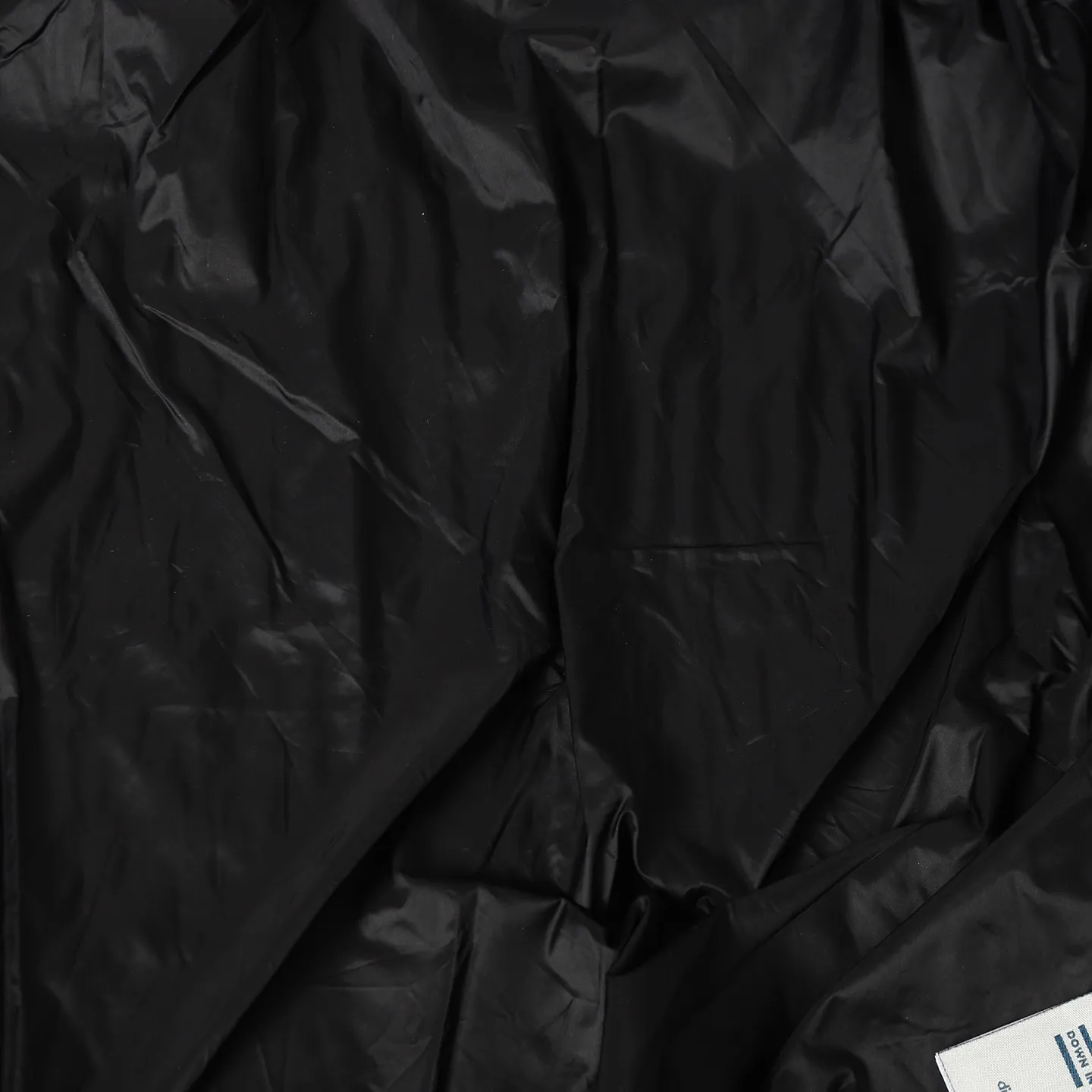 P640 Moncler｜Matched wool knitted down stand-collar down jacket 1️⃣Original Nfc anti-counterfeiting chip 2️⃣90 duck down, the most abundant on the market, never fake goose down and a series of misunderstandings 3️⃣ Fabric: 100% nylon; Lining: 100% nylon, one of the best on the market, everything is customized according to the original version. 4⃣️The electroplated hardware produced by the original processing factory is all customized by the original factory, and is not a replica of various types on the market. 5⃣️Produced by a same OEM factory, it has always been unambiguous in terms of quality. When shipped by a large factory, everyone understands the workmanship, QA and QC quality inspection. It is not comparable to small factories in the market.  Mouth-mounted down jackets, let’s not brag, there is almost no one that can do better than us! Make an original product with care, so that every customer has the confidence to introduce it to his customers: This is the top replica version in China. Good products do not need too many soft articles to set off, only junk products will boast: the original ZP uses thousands of words to impress consumers!  Size: 1 2 3 4 5 Color: Gray Black