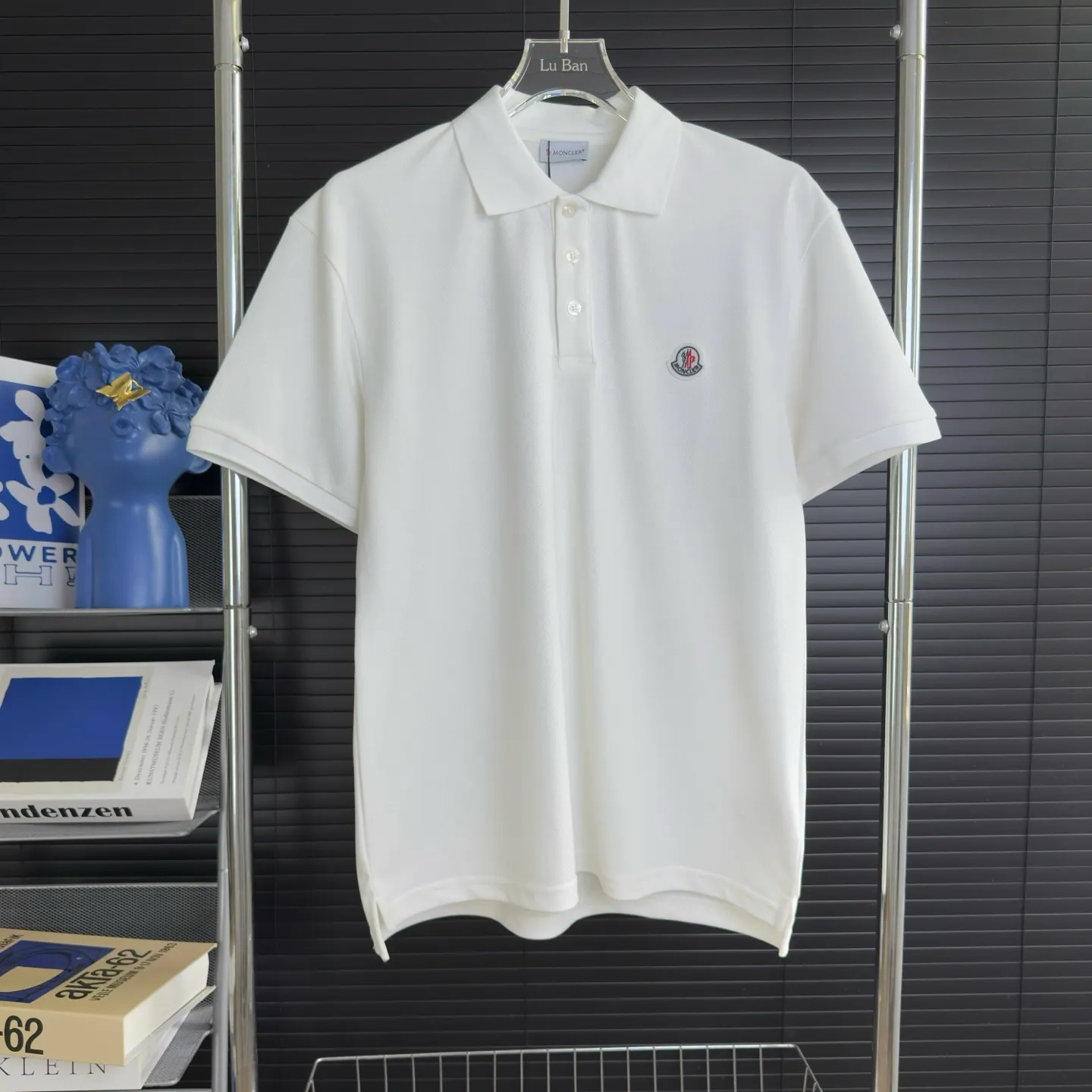 P190 A144 (Long-term replenishment, next day arrival) MONCLER 2025 new model, light luxury, customized small letter logo, casual polo shirt short sleeves · Original fabric · High version · High quality contrast-dyed fabric, round neck vertical version, full set of accessories, using autumn pearl pique fabric, original hardware accessories, original factory original label, carefully designed, original custom details restored, rib knitted striped collar.  Complete three standards, non-market ordinary version, free to compare, absolute quality guaranteed, full set of Sydney paper packaging, color: black, white, size: S~XXL