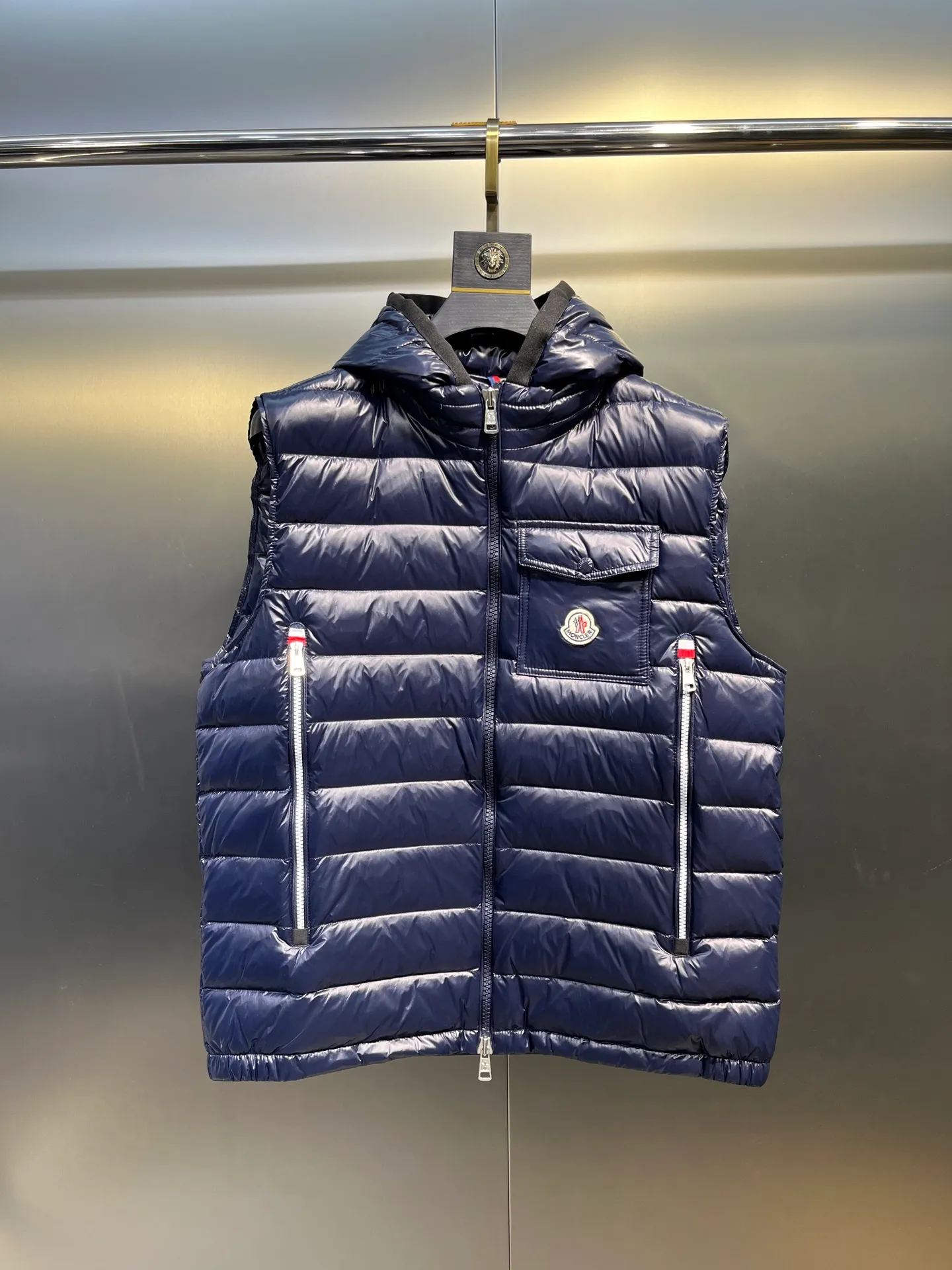 P700 Moncler🌟 2023 new autumn and winter Moncler black glossy thin hooded down vest 901 Color: Black Navy Size: 1 2 3 4 5