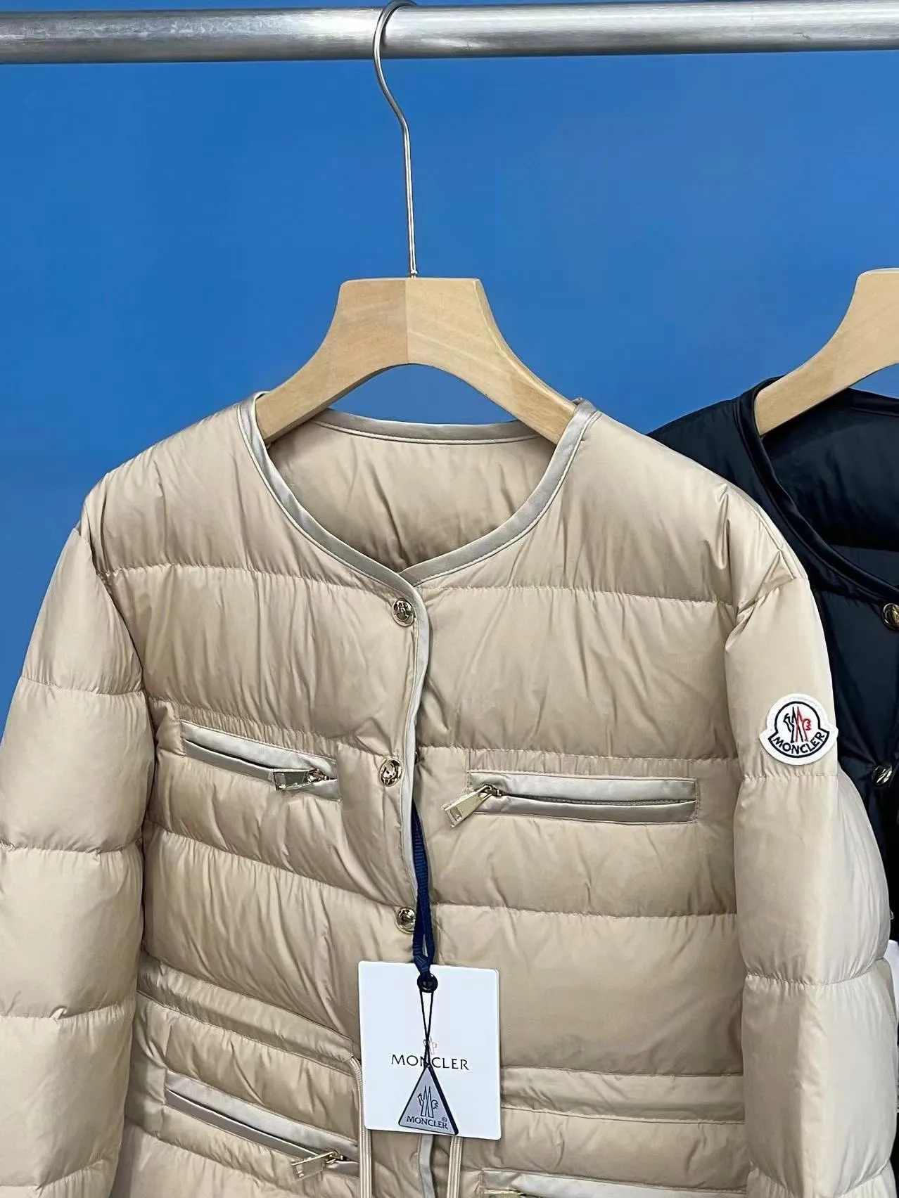 P760 MONCLER Drawstring Scent Black Khaki 0123
