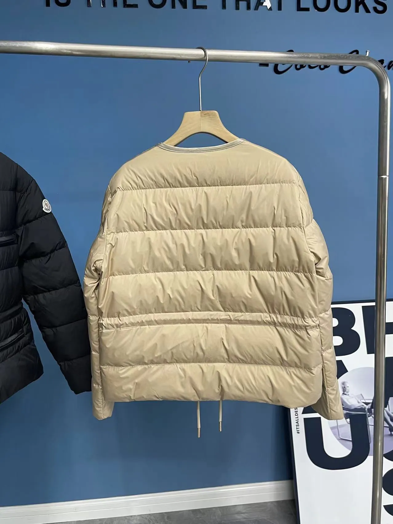 P760 MONCLER Drawstring Scent Black Khaki 0123