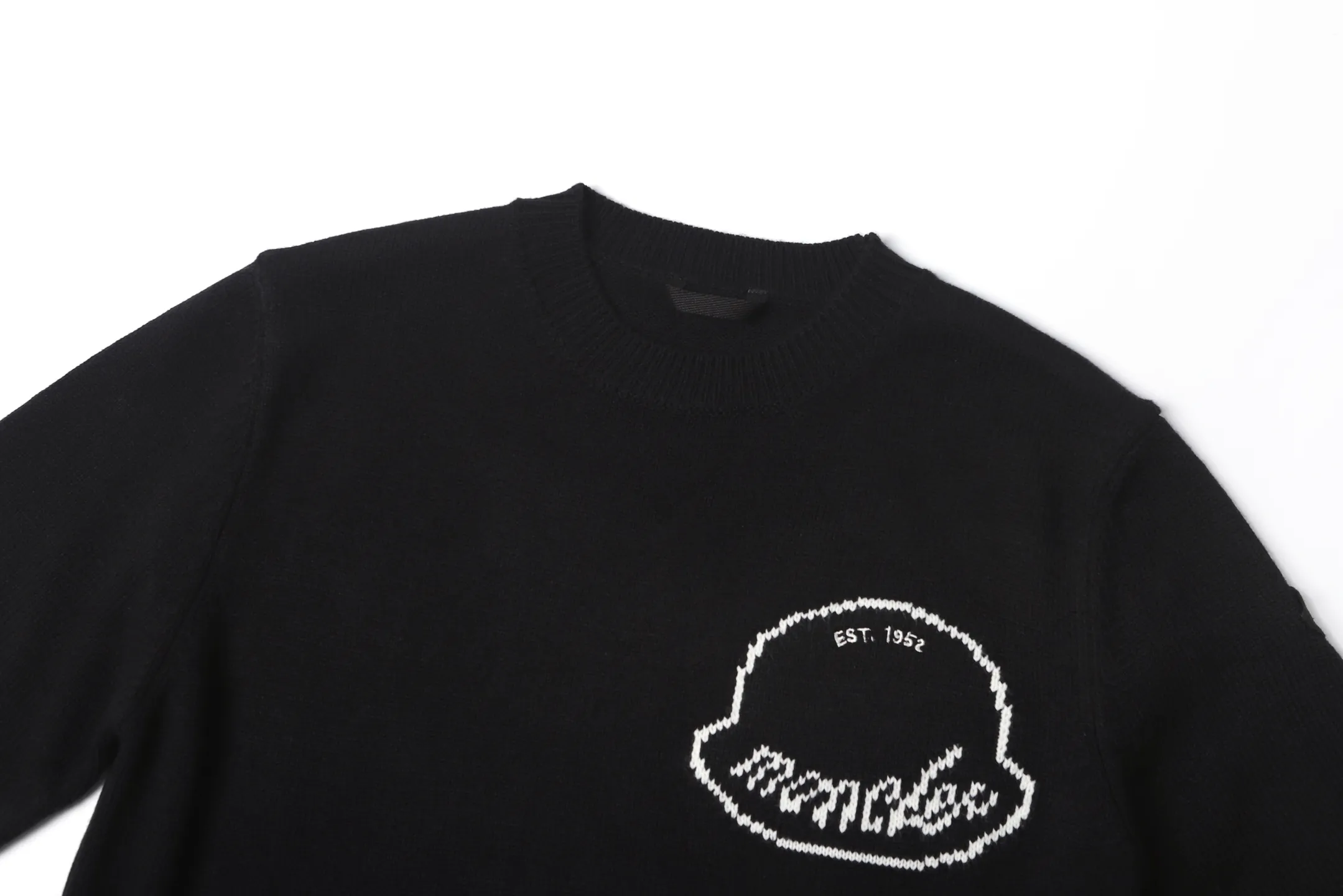 P430 White background] MONCLER/Mask embroidered logo round neck long-sleeved sweater [Ready stock] S M L
