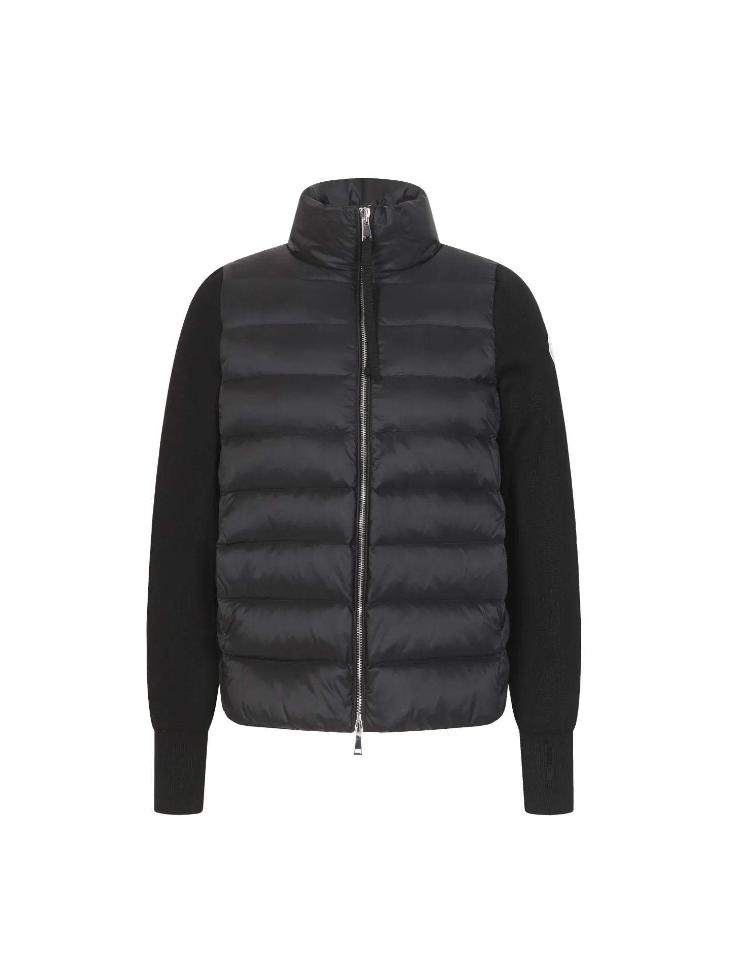 P560 Moncler｜Matched wool knitted down stand-collar down jacket 1️⃣Original Nfc anti-counterfeiting chip 2️⃣90 duck down, the most abundant on the market, never fake goose down and a series of misunderstandings 3️⃣ Fabric: 100% nylon; Lining: 100% nylon, one of the best on the market, everything is customized according to the original version. 4⃣️The electroplated hardware produced by the original processing factory is all customized by the original factory, and is not a replica of various types on the market. 5⃣️Produced by a same OEM factory, it has always been unambiguous in terms of quality. When shipped by a large factory, everyone understands the workmanship, QA and QC quality inspection. It is not comparable to small factories in the market.  Mouth-mounted down jackets, let’s not brag, there is almost no one that can do better than us! Make an original product with care, so that every customer has the confidence to introduce it to his customers: This is the top replica version in China. Good products do not need too many soft articles to set off, only junk products will boast: the original ZP uses thousands of words to impress consumers!  Size: S M L Color: White Black