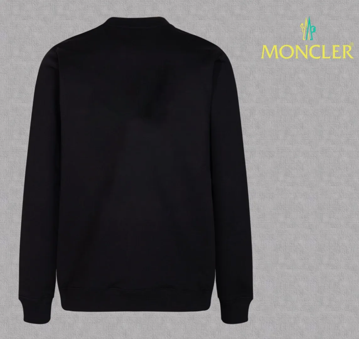 P210 High-version sweatshirt) [Long-term stock] 〖𝐌𝐎𝐍𝐂𝐋𝐄𝐑~Mask〗 Made of 440g heavy-weight fabric. It is different from the market currency. It can be matched with any variety and is properly handsome. 😎The whole dress is made of double waistcoats. The double waistcoats make the whole dress more three-dimensional. Not ordinary factories can do such fine work. 2025 Spring runway version of the T stage, on sale at the counter, round neck terry sweatshirt, high-end double-strand pure cotton, custom-made stretch ribs, dyed in the same vat, complete with three standards, matched with exquisite embroidered LOGO on the chest, simple and advanced, same style for men and women. Color: black, apricot, white, size: S M L XL 2XL