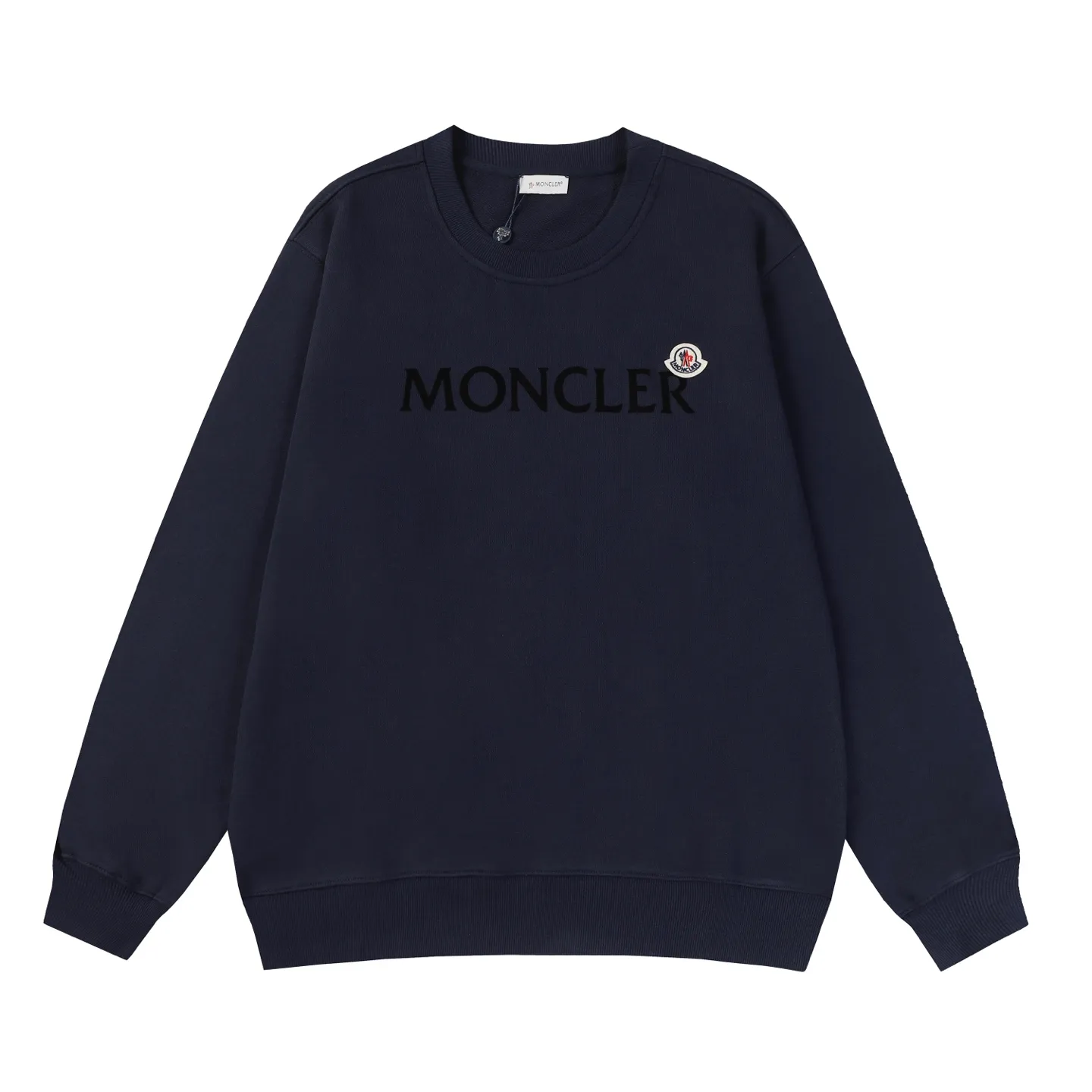 P210 Style number: 852 〈MONCLER〉 Mongolian flocked printed round neck sweatshirt. The price of Mongolian sweatshirt is actually quite advantageous. Anyone who has been to the counter should know that the price of Mongolian sweatshirt is not much cheaper than Gucci Burberry. It is just relatively low-key and unwilling to hype. It is a picture that you want to buy or not. The aloof existence... ✅460g 100% pure cotton wool fabric OS version is too large ✅Matched with the original high weight double yarn thread ✅Correct three-needle and five-thread craftsmanship Chain edge Color: Black White Royal Blue Size S M L