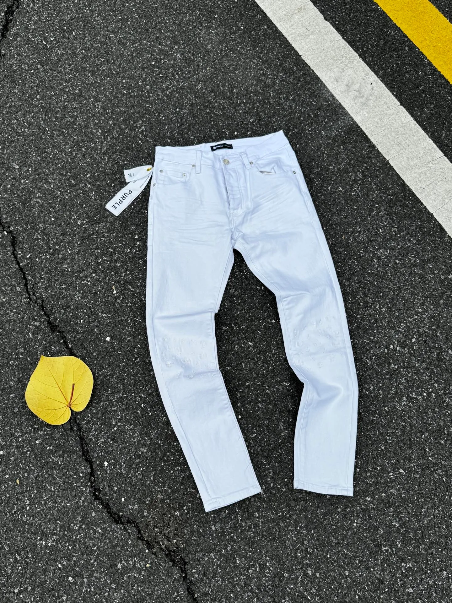 🅿️230 PU3-3 white (the back pocket label will not be returned or exchanged once it is removed) Top foreign trade order Purple Brand hole-splashed paint stretch skinny jeans, same style for men and women. Accessories: complete accessories, all in original packaging, two tags and two labels on the back pocket, distinguishing the low-end version on the outside, hardware and buckles are aligned, authentic and original with logo, aluminum alloy buckle, genuine printing inside the jeans pocket, every detail is outstanding for any version on the market Fabric: Genuine pattern-making and authentic custom-made imported fabrics using unique washing and dyeing methods, and individually hand-painted - hand-painted ripped micro-elastic jeans Size: 28 30 32 34 36