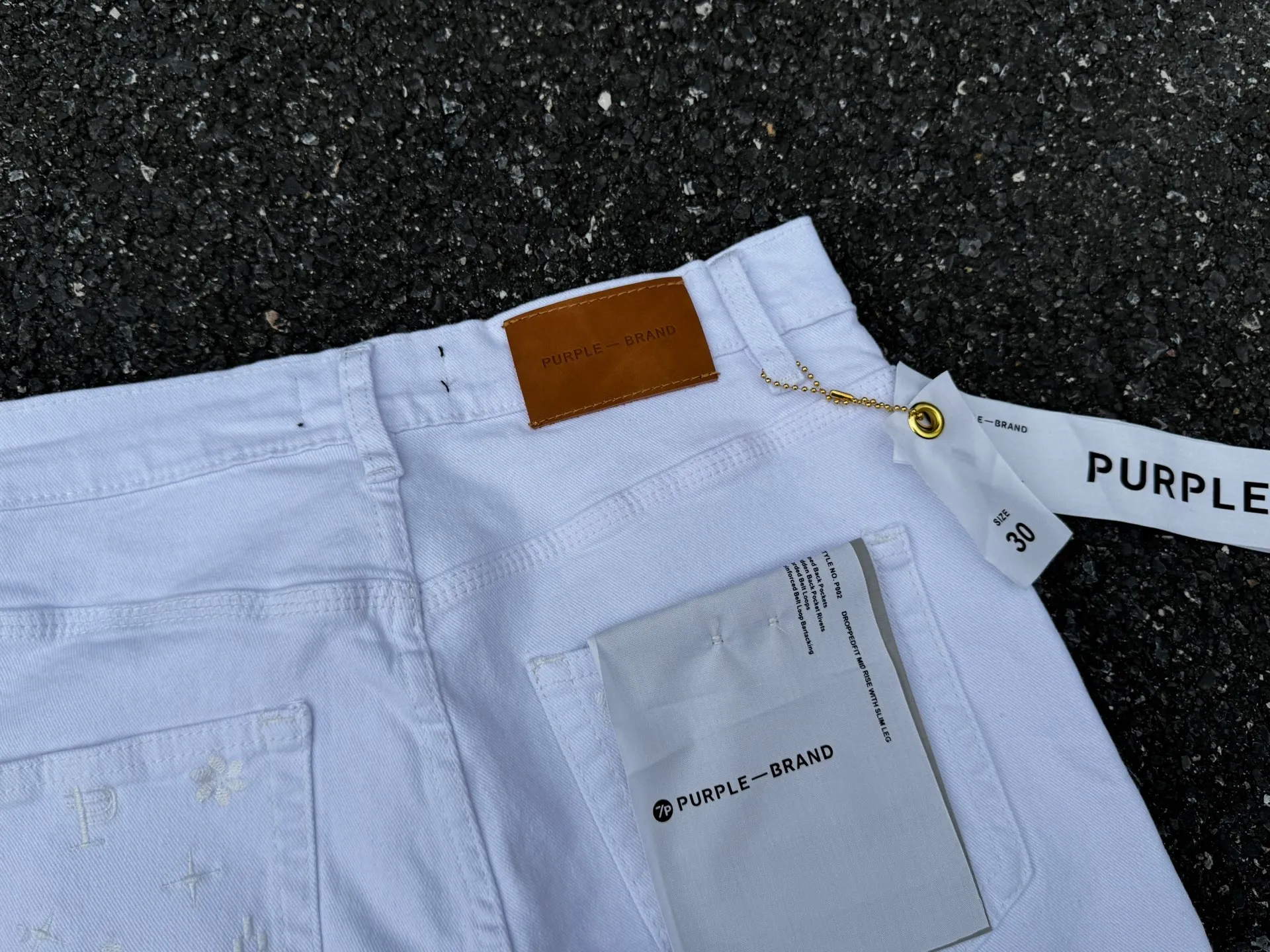 🅿️230 PU3-3 white (the back pocket label will not be returned or exchanged once it is removed) Top foreign trade order Purple Brand hole-splashed paint stretch skinny jeans, same style for men and women. Accessories: complete accessories, all in original packaging, two tags and two labels on the back pocket, distinguishing the low-end version on the outside, hardware and buckles are aligned, authentic and original with logo, aluminum alloy buckle, genuine printing inside the jeans pocket, every detail is outstanding for any version on the market Fabric: Genuine pattern-making and authentic custom-made imported fabrics using unique washing and dyeing methods, and individually hand-painted - hand-painted ripped micro-elastic jeans Size: 28 30 32 34 36