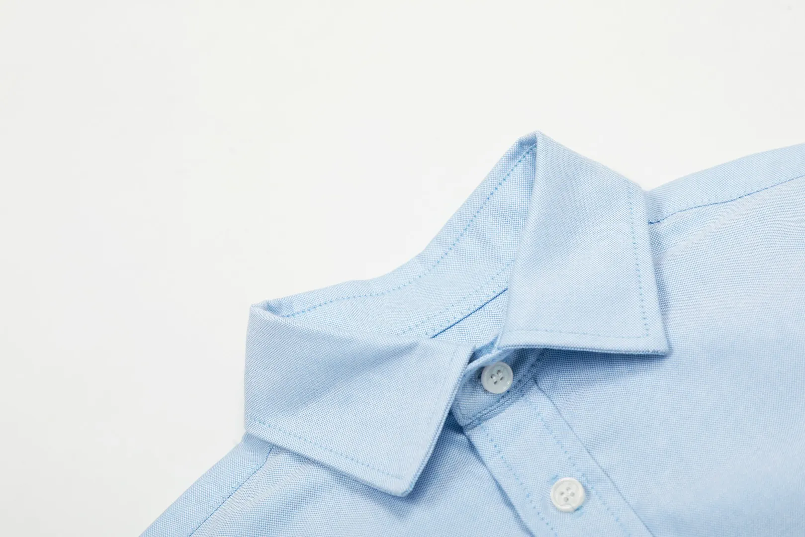 🅿️230 "Top quality" Style number: CY120# [Ralph Lauren/Ralph Lauren solid color basic classic color block embroidered pony couple shirt long sleeves] ✅Ralph Lauren/Ralph Lauren solid color basic classic color block embroidered pony couple shirt long sleeves ✅Oxford cloth high-quality fabric with strong three-dimensional effect, breathable and anti-wrinkle material, comfortable upper body ✅The pony logo embroidery on the chest has a strong sense of detail, full and exquisite, excellent quality, ✅Simple and versatile Very suitable for lazy people. The charm of solid color shirts is basic and classic. ✅The upper body looks much better than the real thing. Highly recommended as a must-have style for goddess OOTD. Size: S-L Color: White Blue Pink