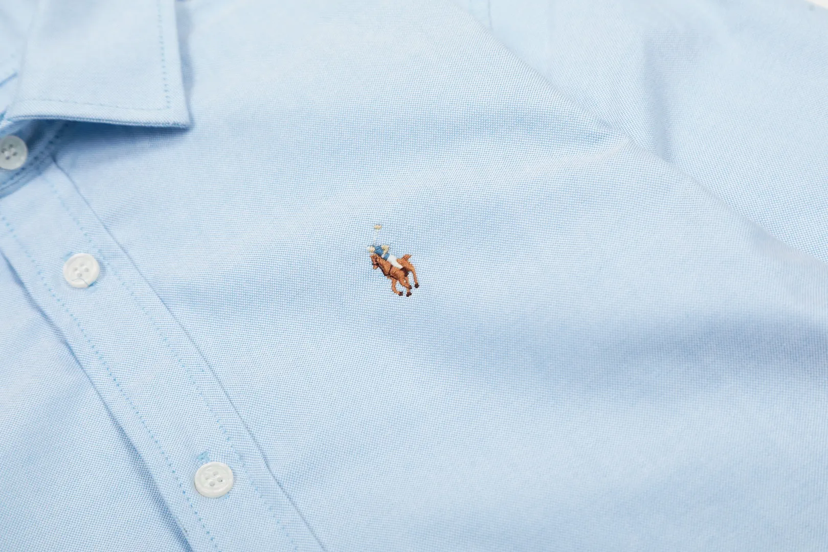 🅿️230 "Top quality" Style number: CY120# [Ralph Lauren/Ralph Lauren solid color basic classic color block embroidered pony couple shirt long sleeves] ✅Ralph Lauren/Ralph Lauren solid color basic classic color block embroidered pony couple shirt long sleeves ✅Oxford cloth high-quality fabric with strong three-dimensional effect, breathable and anti-wrinkle material, comfortable upper body ✅The pony logo embroidery on the chest has a strong sense of detail, full and exquisite, excellent quality, ✅Simple and versatile Very suitable for lazy people. The charm of solid color shirts is basic and classic. ✅The upper body looks much better than the real thing. Highly recommended as a must-have style for goddess OOTD. Size: S-L Color: White Blue Pink