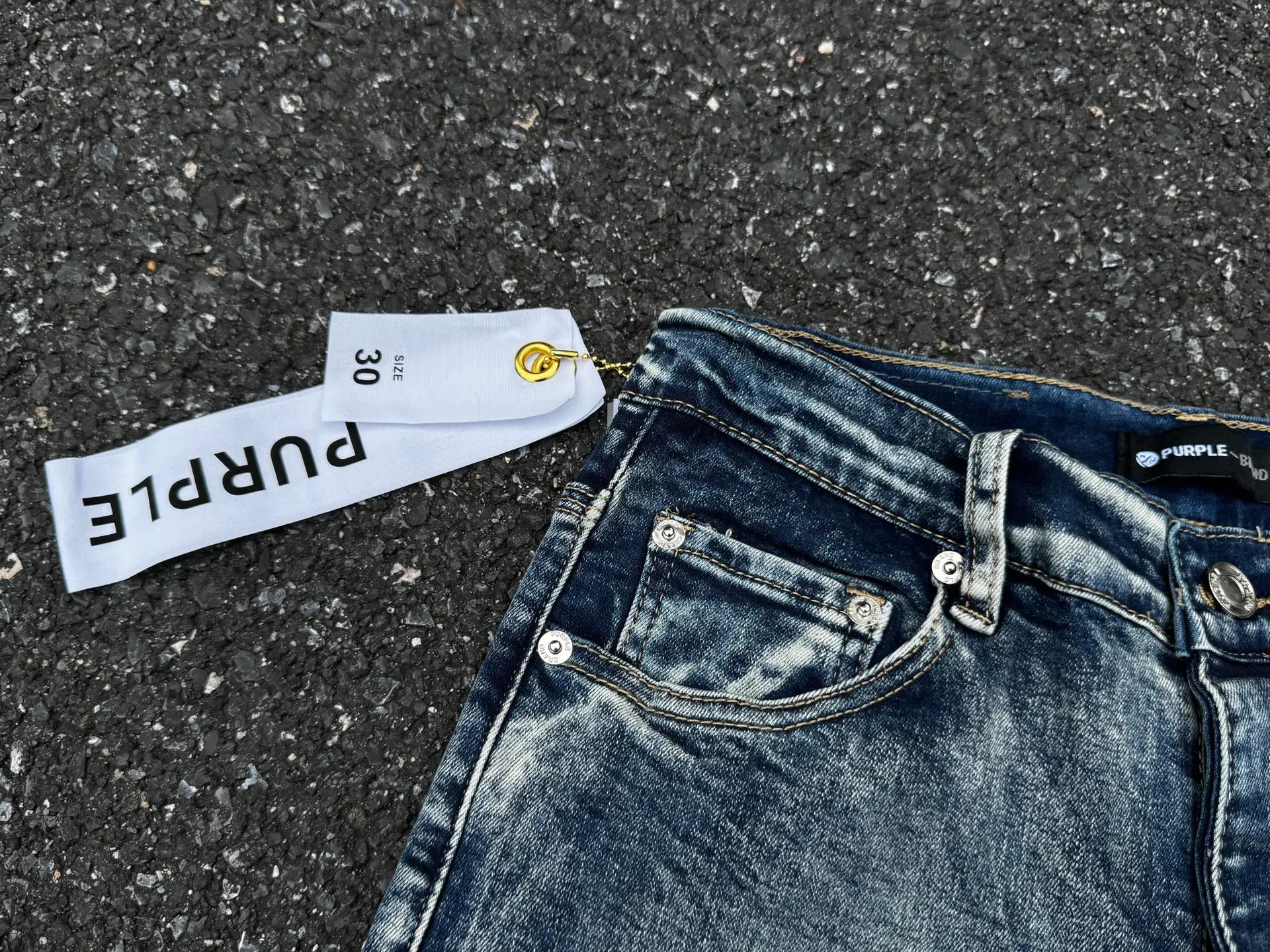 🅿️230 PU3-1 blue (the back pocket label will not be returned or exchanged once it is removed) Top foreign trade order Purple Brand hole-splashed paint stretch skinny jeans, same style for men and women Accessories: complete accessories, all in original packaging, two tags and two labels on the back pocket to distinguish the low-end version on the outside, hardware and buckles are aligned, authentic and original with logo, aluminum alloy buckle, authentic printing inside the jeans pocket, every detail distinguishes any version on the market Fabric: Genuine pattern-making and authentic custom-made imported fabrics using unique washing and dyeing methods, and individually hand-painted - hand-painted ripped micro-elastic jeans Size: 28 30 32 34 36