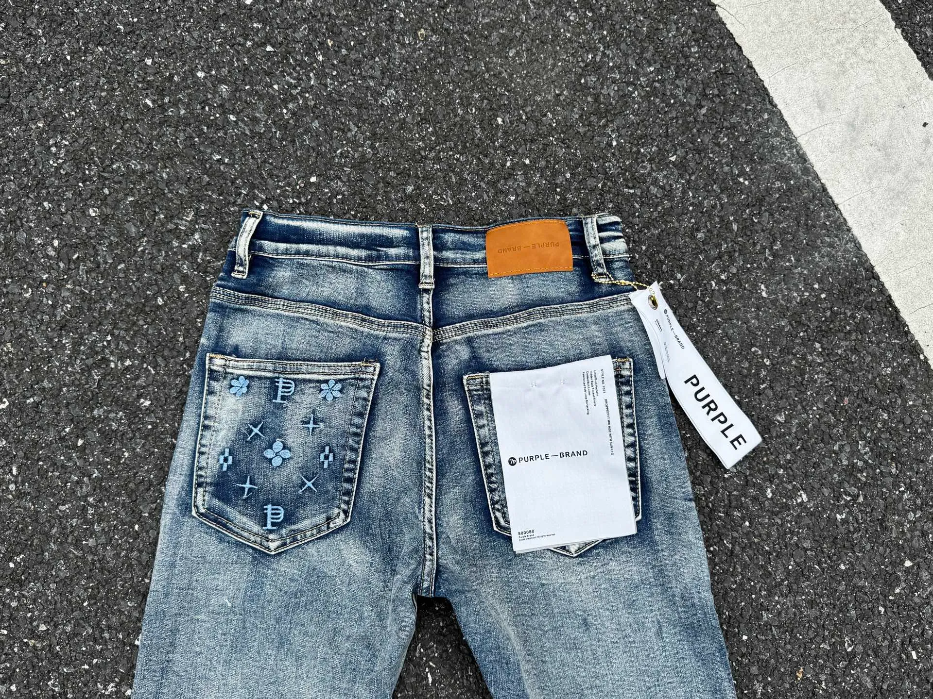 🅿️230 PU3-1 blue (the back pocket label will not be returned or exchanged once it is removed) Top foreign trade order Purple Brand hole-splashed paint stretch skinny jeans, same style for men and women Accessories: complete accessories, all in original packaging, two tags and two labels on the back pocket to distinguish the low-end version on the outside, hardware and buckles are aligned, authentic and original with logo, aluminum alloy buckle, authentic printing inside the jeans pocket, every detail distinguishes any version on the market Fabric: Genuine pattern-making and authentic custom-made imported fabrics using unique washing and dyeing methods, and individually hand-painted - hand-painted ripped micro-elastic jeans Size: 28 30 32 34 36