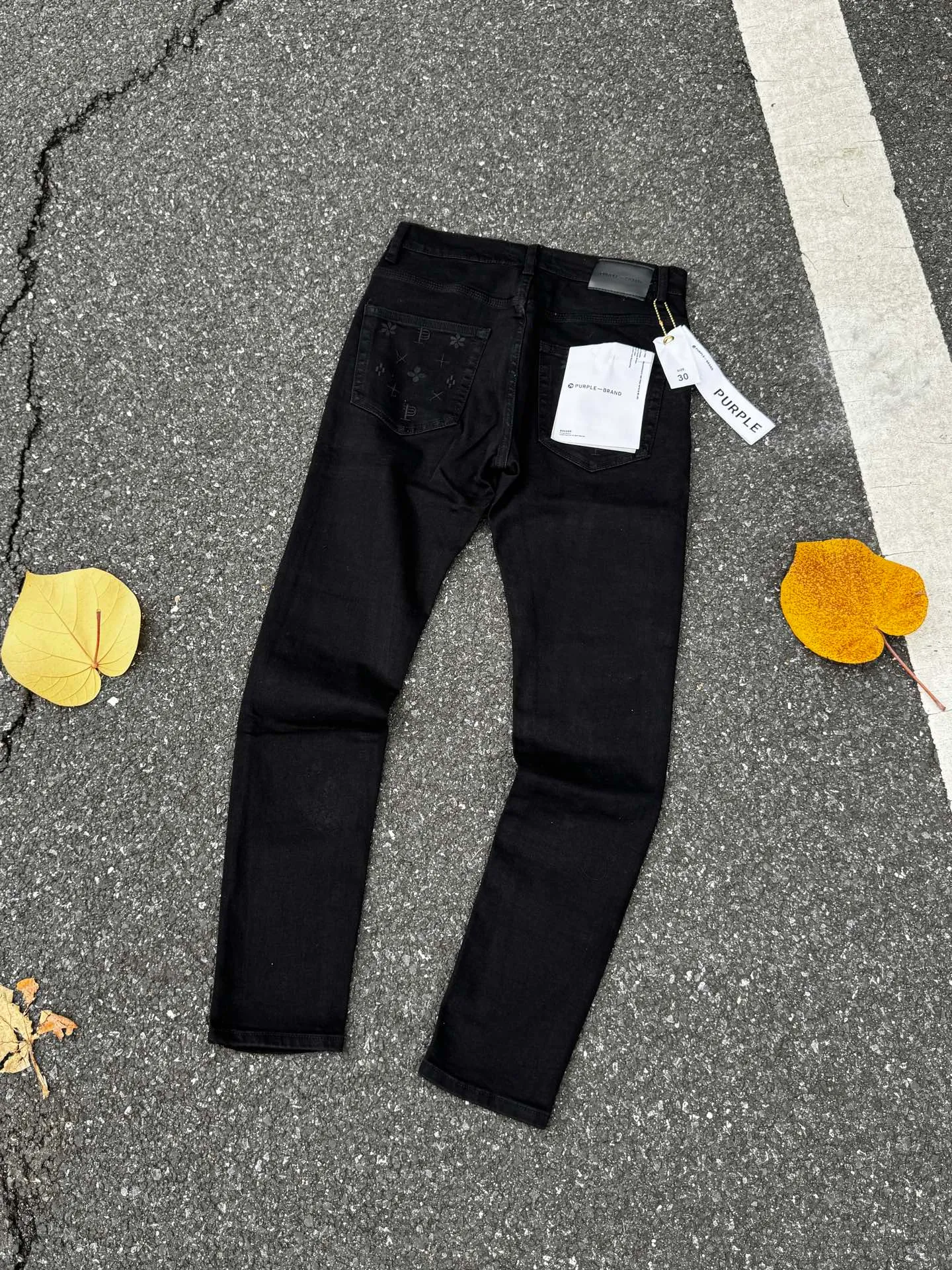 🅿️230 PU3-2 black (the back pocket label will not be returned or exchanged once it is removed) Top foreign trade order Purple Brand hole-splashed paint stretch skinny jeans, same style for men and women. Accessories: complete accessories, all in original packaging, two tags and two labels on the back pocket, distinguishing the low-end version on the outside, hardware and buckles are aligned, authentic original with logo, aluminum alloy buckle, authentic printing on the inside of the jeans pocket, every detail distinguishes any version on the market Fabric: Genuine pattern-making and authentic custom-made imported fabrics using unique washing and dyeing methods, and individually hand-painted - hand-painted ripped micro-elastic jeans Size: 28 30 32 34 36