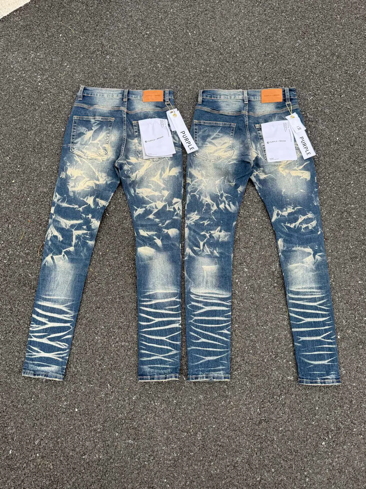 🅿️260 PU1 (the back pocket label will not be returned or exchanged once it is removed) Top foreign trade order Purple Brand ripped stretch skinny jeans, same style for men and women. Accessories: complete accessories, all in original packaging, two tags and two labels on the back pocket, distinguishing the low-end version on the outside, hardware and buckles are aligned, authentic original with logo, aluminum alloy buckle, authentic printing inside the jeans pocket, every detail is a hit with any version on the market Fabric: Genuine pattern-making and authentic custom-made imported fabrics using unique washing and dyeing methods, and individually hand-painted - hand-painted ripped micro-elastic jeans Size: 28 30 32 34 36