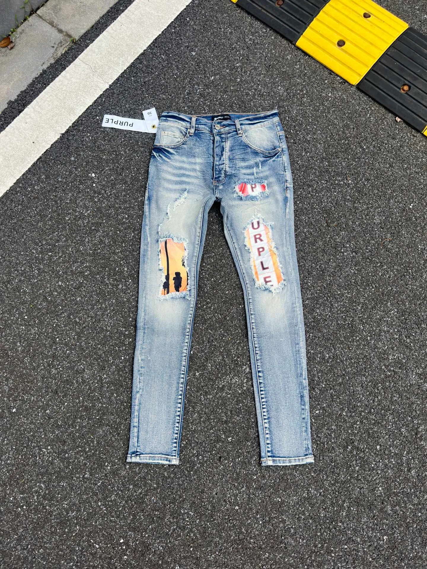 🅿️260 PU5 (the back pocket label will not be returned or exchanged once it is removed) Top foreign trade order Purple Brand hole printed stretch skinny jeans, same style for men and women. Accessories: complete accessories, all in original packaging, two tags and two labels on the back pocket, distinguishing the low-end version on the outside, hardware and buckles are aligned, authentic original with logo, aluminum alloy buckle, genuine printing inside the jeans pocket, every detail distinguishes any version on the market Fabric: Genuine pattern-making and standard genuine custom-made imported fabrics adopt unique washing and dyeing methods, and are individually hand-painted - hand-painted to make ripped micro-elastic jeans Color: black blue Code number: 28 30 32 34 36