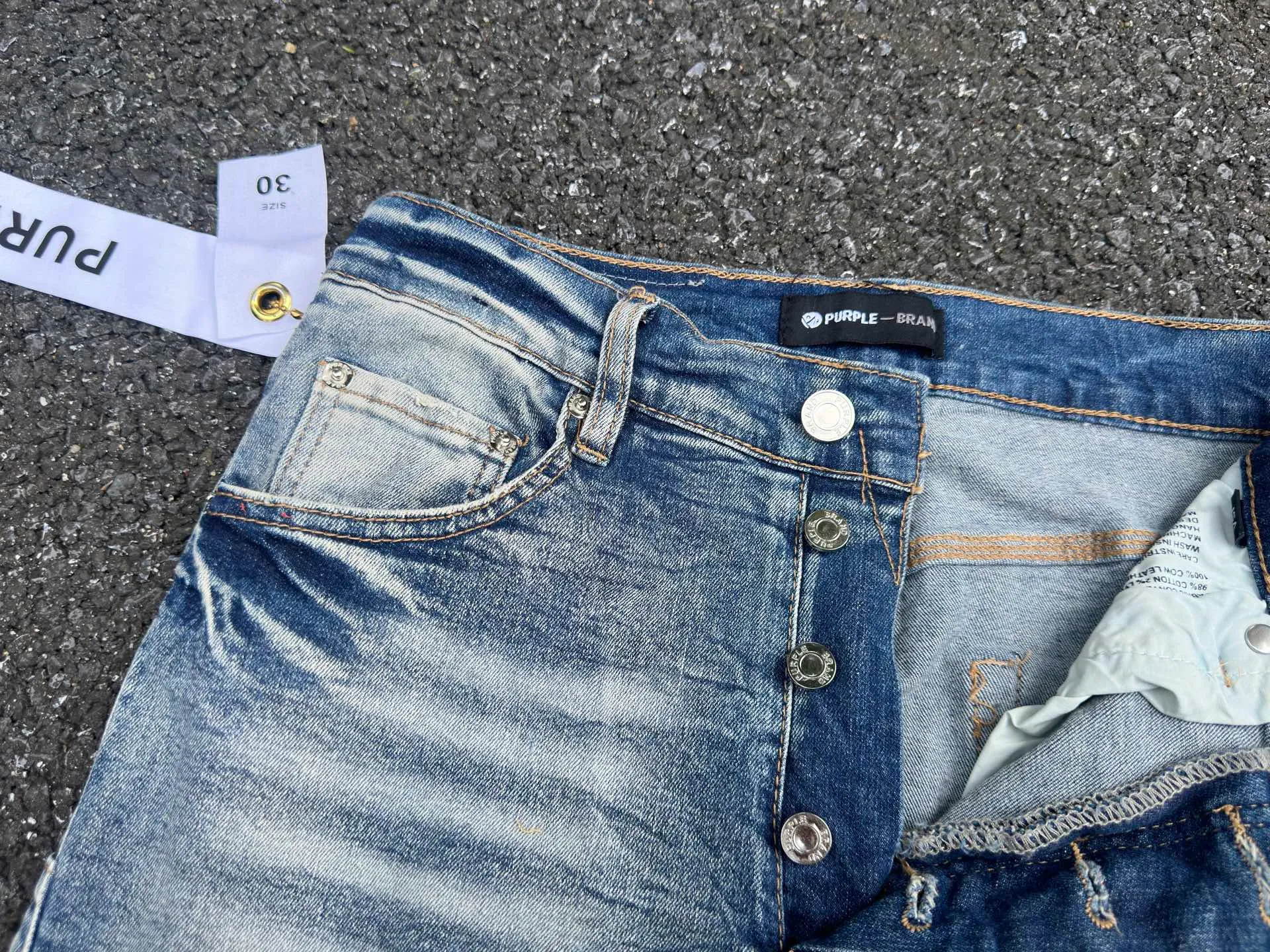🅿️260 PU5 (the back pocket label will not be returned or exchanged once it is removed) Top foreign trade order Purple Brand hole printed stretch skinny jeans, same style for men and women. Accessories: complete accessories, all in original packaging, two tags and two labels on the back pocket, distinguishing the low-end version on the outside, hardware and buckles are aligned, authentic original with logo, aluminum alloy buckle, genuine printing inside the jeans pocket, every detail distinguishes any version on the market Fabric: Genuine pattern-making and standard genuine custom-made imported fabrics adopt unique washing and dyeing methods, and are individually hand-painted - hand-painted to make ripped micro-elastic jeans Color: black blue Code number: 28 30 32 34 36