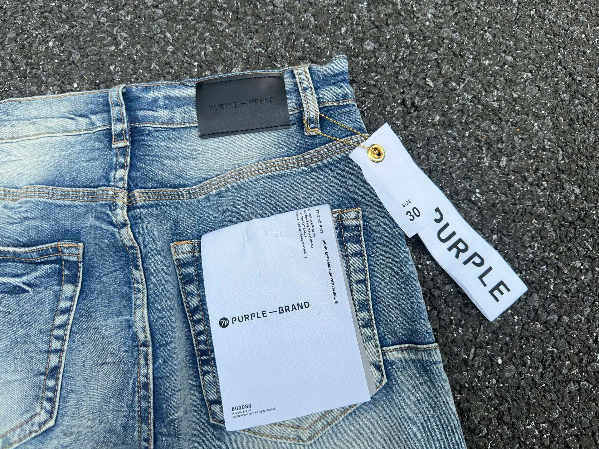 🅿️260 PU5 (the back pocket label will not be returned or exchanged once it is removed) Top foreign trade order Purple Brand hole printed stretch skinny jeans, same style for men and women. Accessories: complete accessories, all in original packaging, two tags and two labels on the back pocket, distinguishing the low-end version on the outside, hardware and buckles are aligned, authentic original with logo, aluminum alloy buckle, genuine printing inside the jeans pocket, every detail distinguishes any version on the market Fabric: Genuine pattern-making and standard genuine custom-made imported fabrics adopt unique washing and dyeing methods, and are individually hand-painted - hand-painted to make ripped micro-elastic jeans Color: black blue Code number: 28 30 32 34 36
